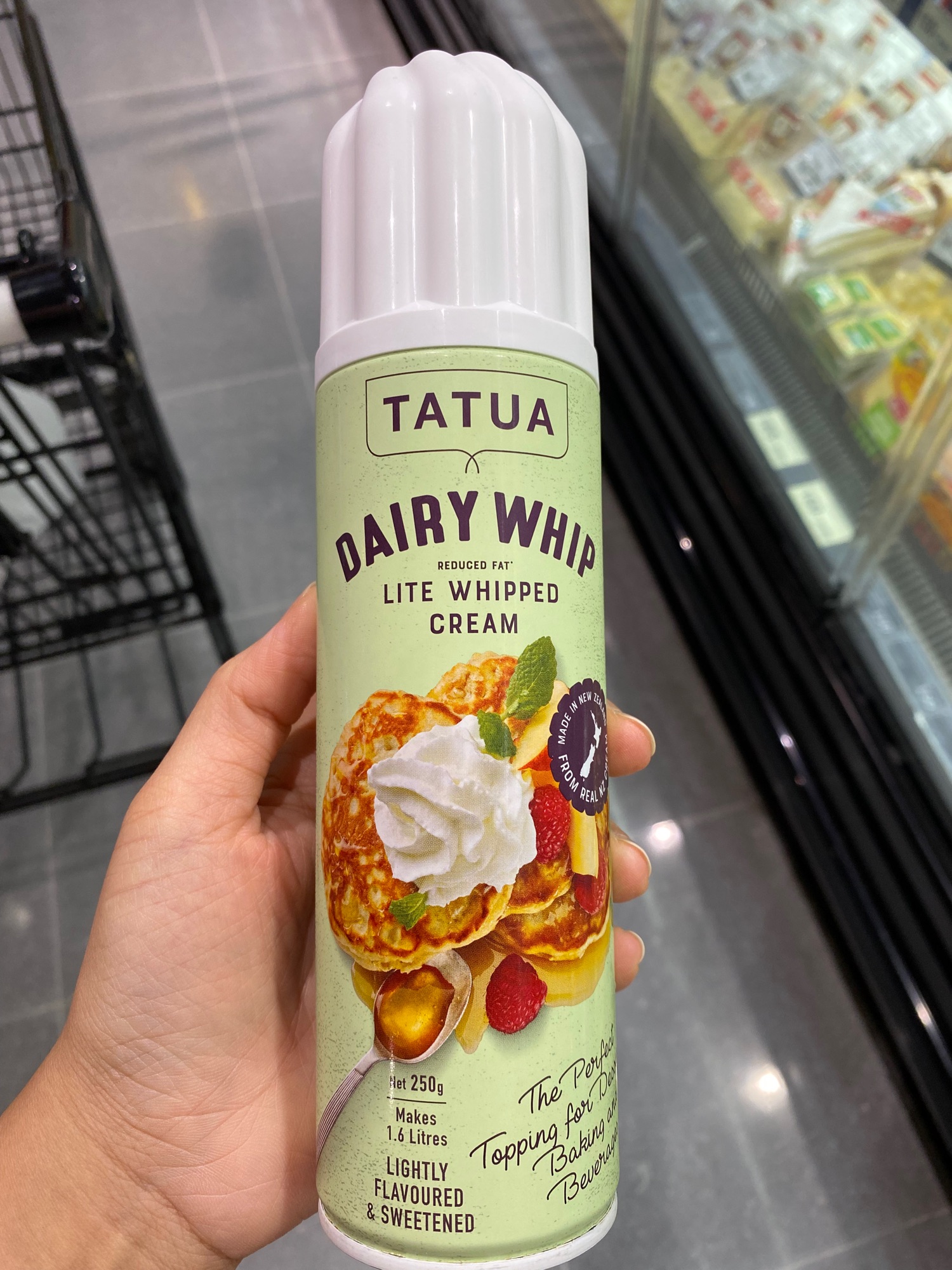 Tatua Dairy Whip Lite Whipped Cream 250g (reduce fat) ตาตัวแดรี่วิป ไลท์ วิปครีม จากนิวซีแลนด์250 กรัม