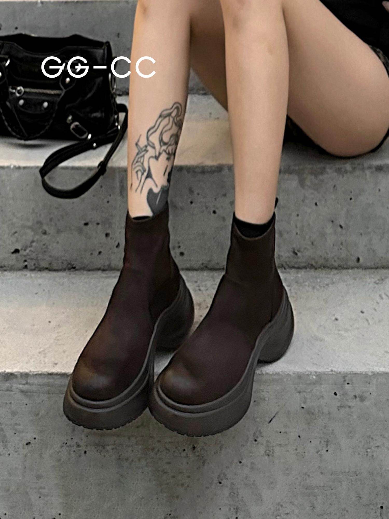 GG&CC | Retro Thick-soled Stretchy Elevation Short-shaft Boot ราคา 8,274 บาท*ส่งฟรี