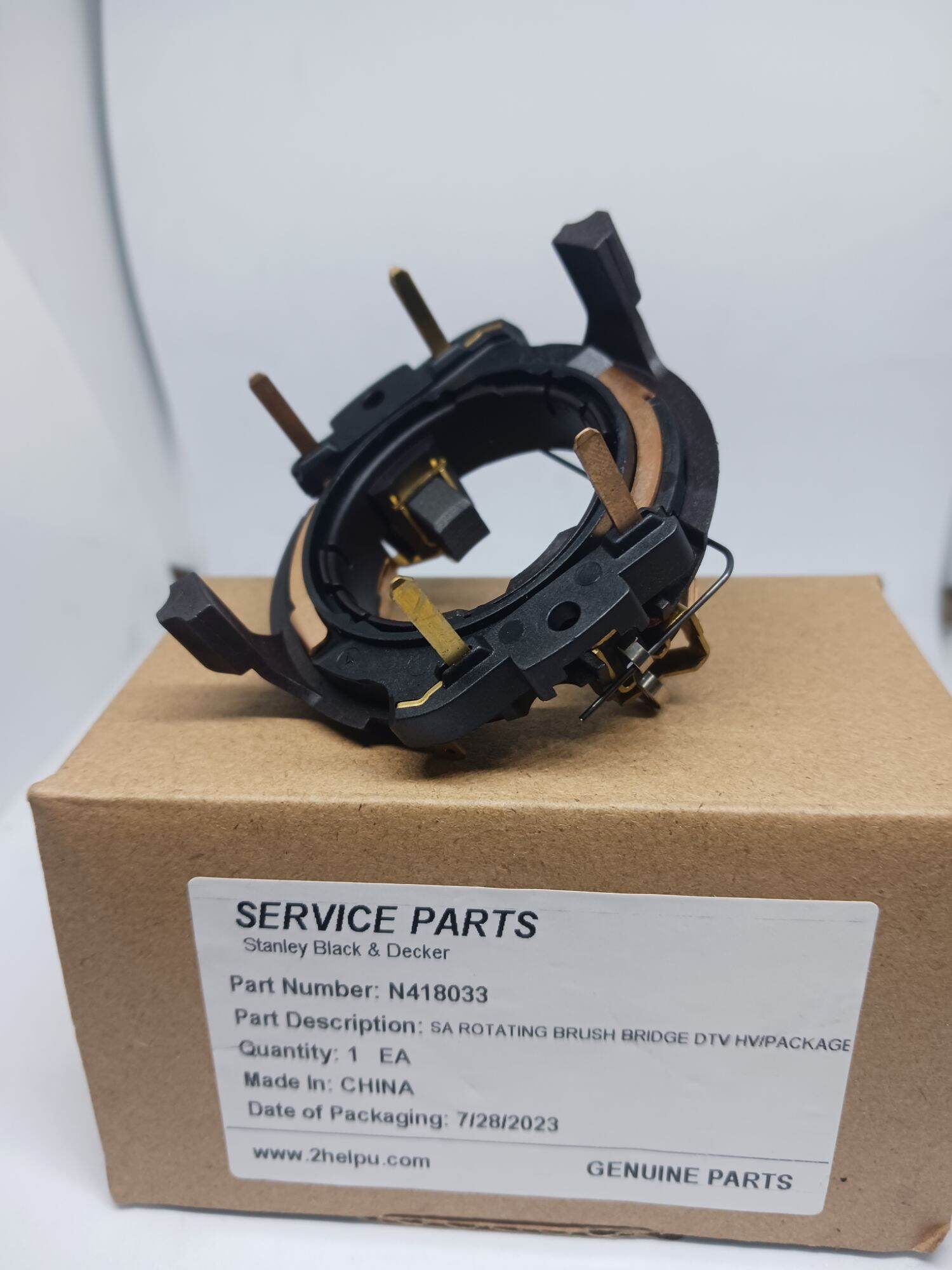 Dewalt Spare Parts Carbon Brush Holder Complete with Carbon Brushes Rotary Drill Model D25032 D25033D25132 D25133 D25134 D25143 D25144 Part No N418033 Genuine ราคา 550 บาท*ส่งฟรี