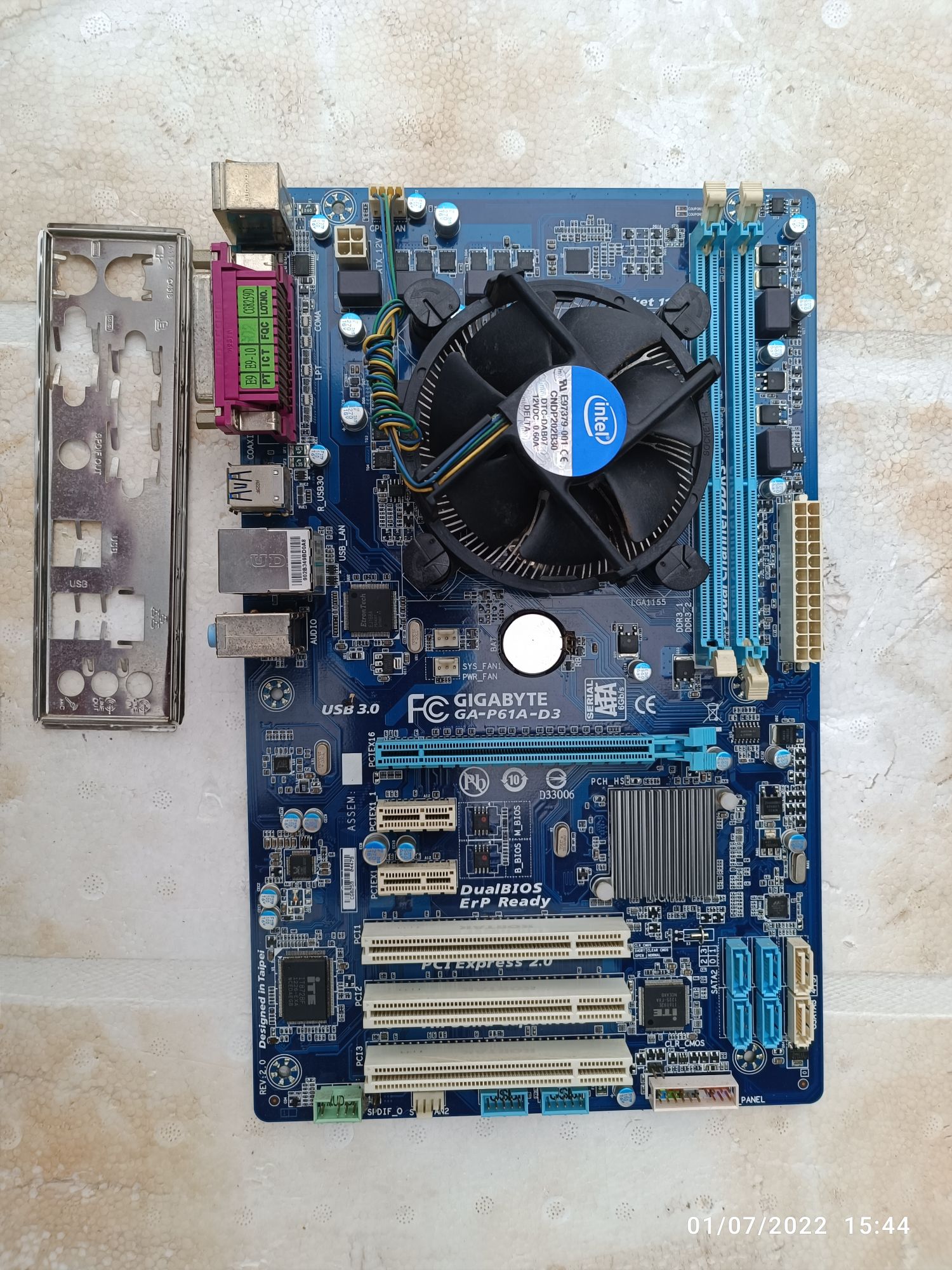 Gigabyte GA-P61A-D3 REV2.0 1155 +CPU i3 2120/ i5 3450 ฝาหลัง+ซิ้ง