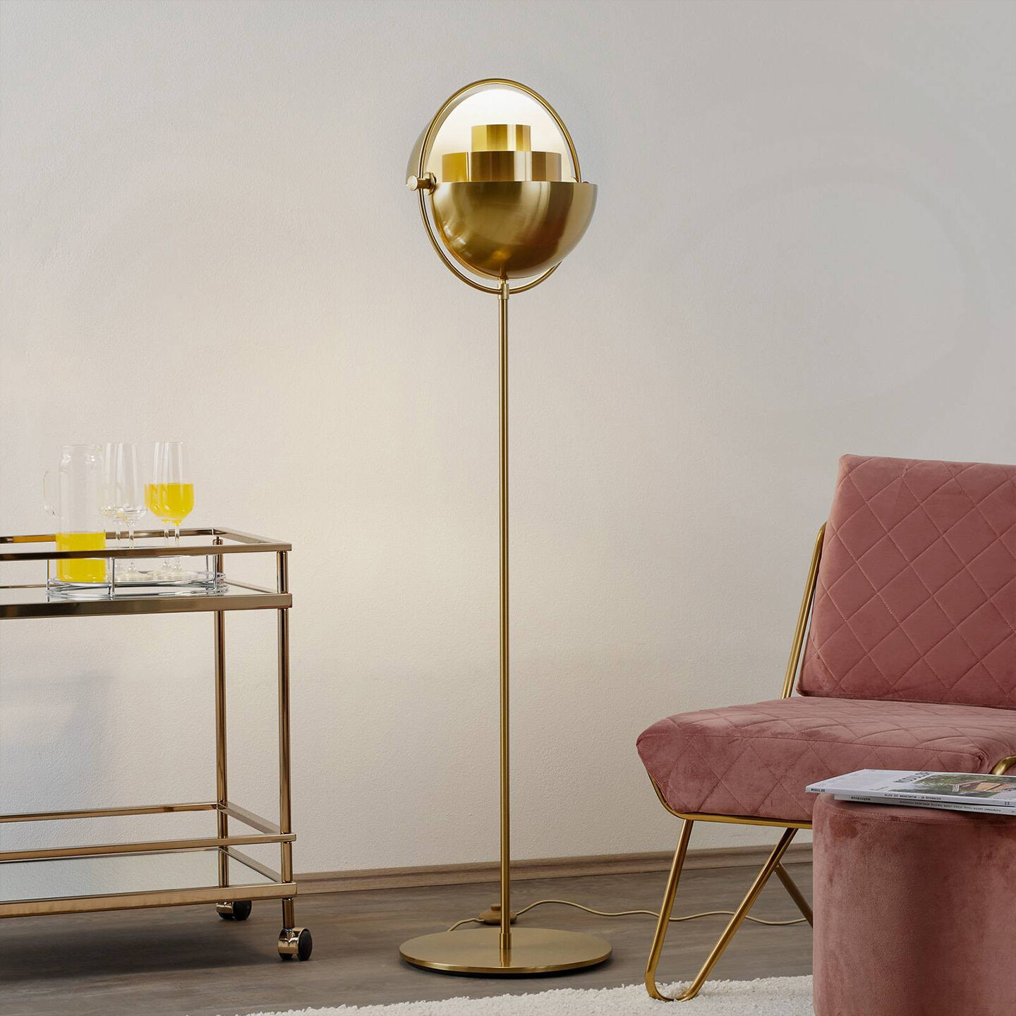 SHANGPINYUN | Modern Minimalist Metal Floor Lamp Golden Shape ราคา 16,095 บาท*ส่งฟรี