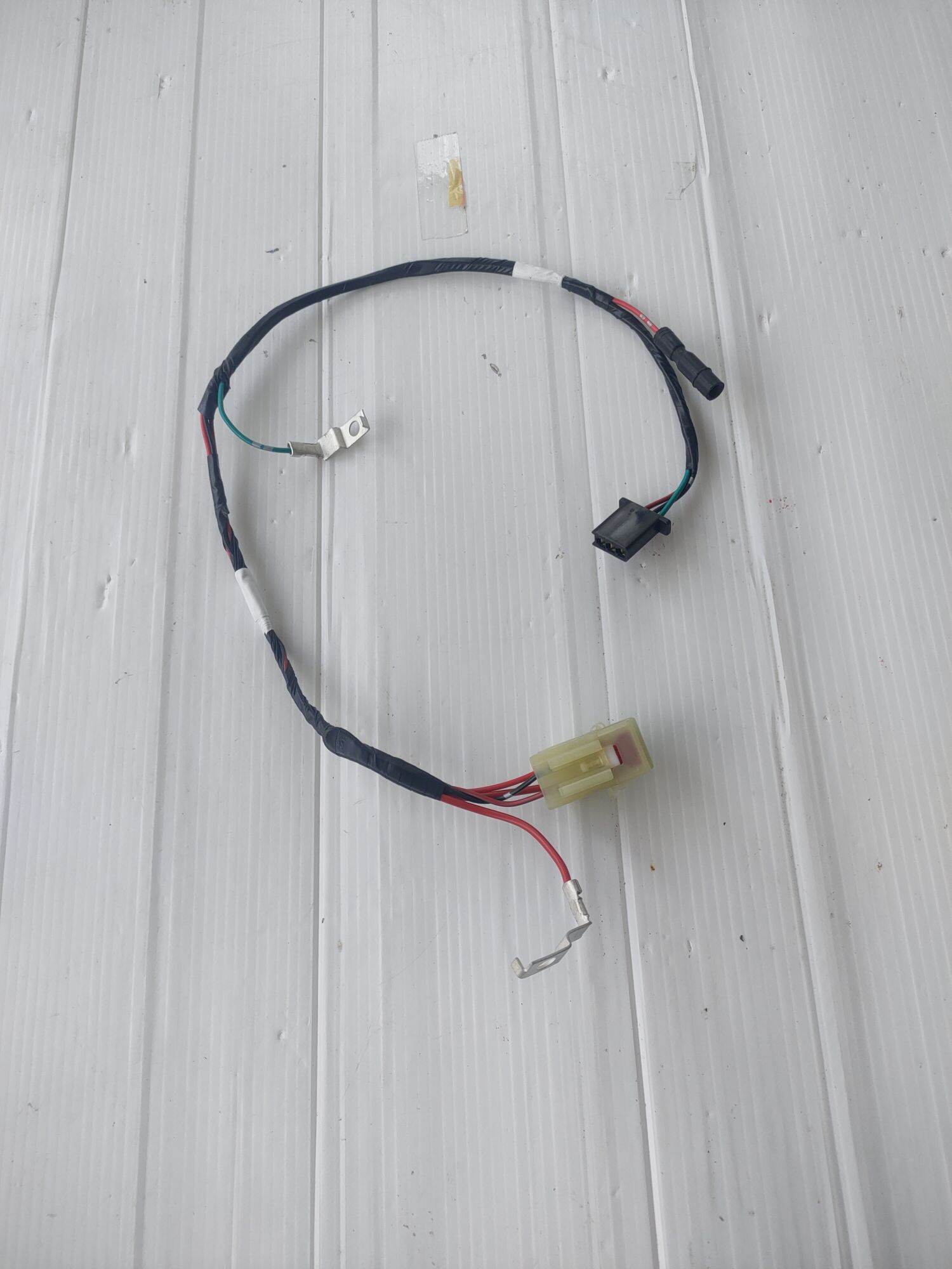 สายไฟขั้วแบตเตอรี่แท้HONDA WAVE100X,WAVE 125X,รุ่นสตาร์ทเท้า,1ชุด ราคา 250 บาท*ส่งฟรี