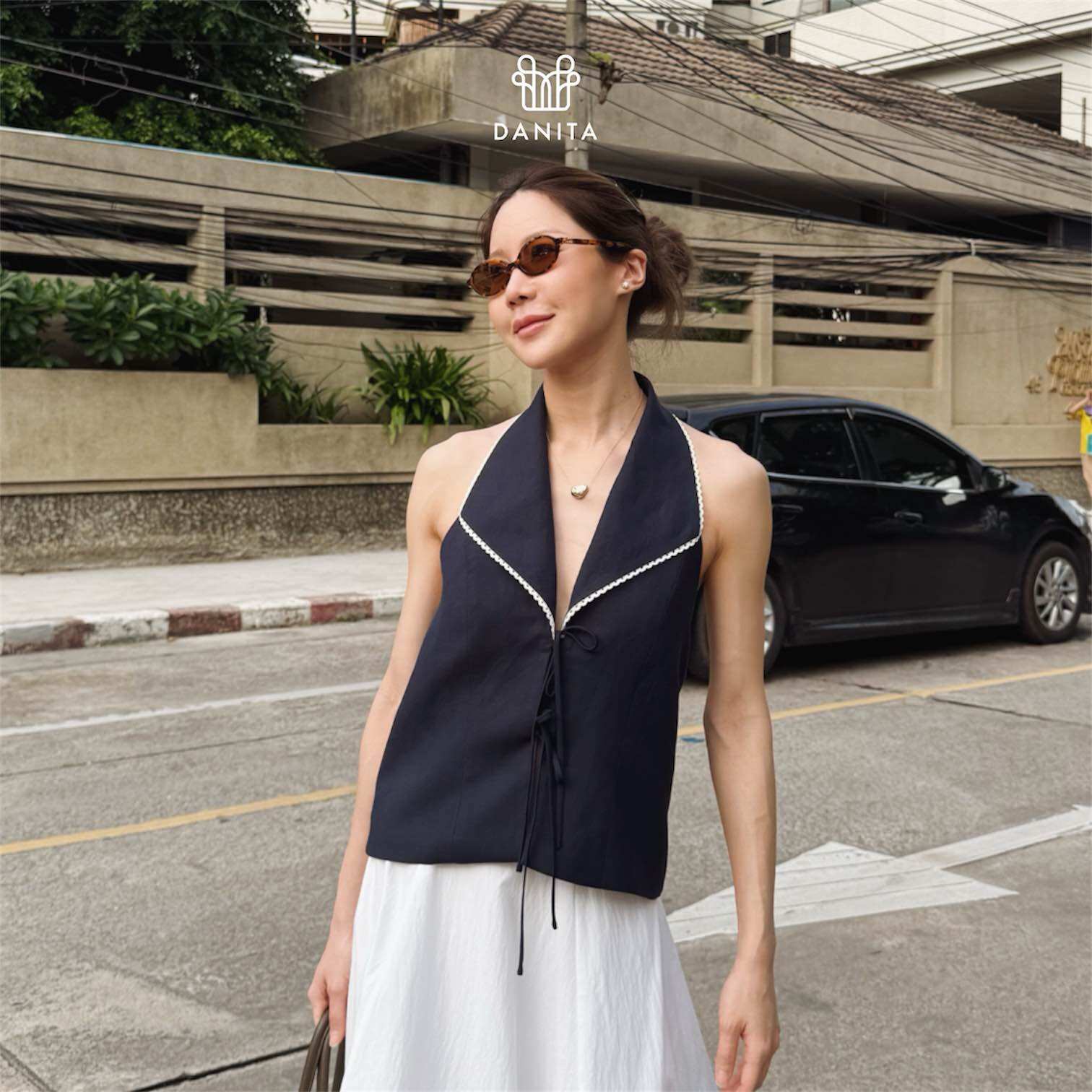 Danita - Solvia Halter Top ราคา 1,290 บาท*ส่งฟรี
