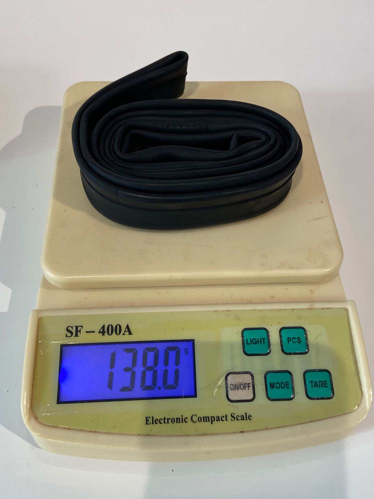 continental race wide 28