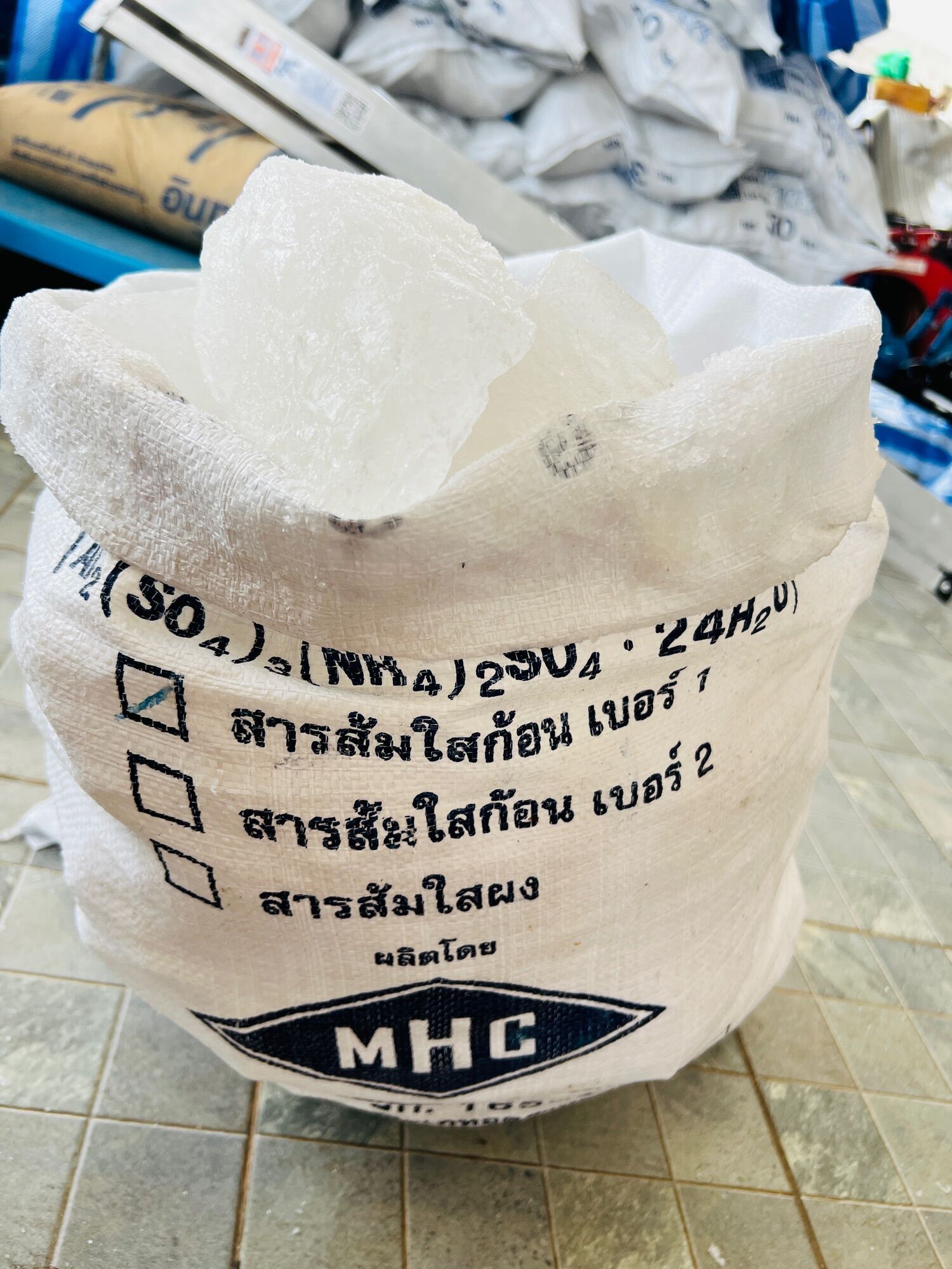 Citric Acid, Clear Crystals, 30 Kilograms, Number 1. Citric Acid Crystals Are Used in the Water Purification System, Soaking Rice, Eliminating Body Odor, and Used in Conjunction with Chlorine in Village Water Purification Systems.
