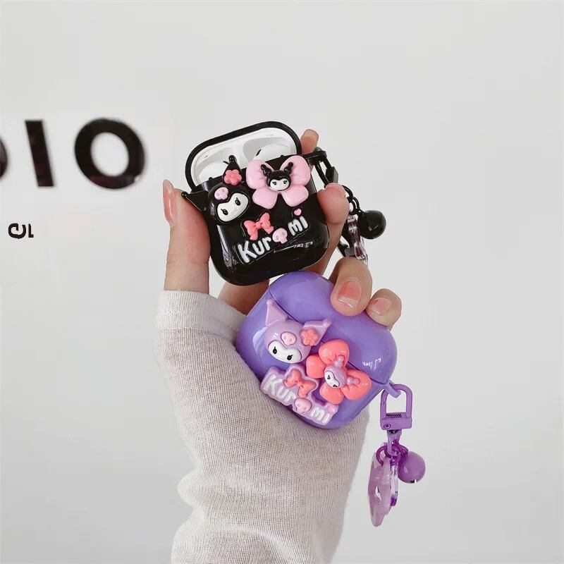 Sanrio Kuromi เคสหูฟังบลูทูธ Apple เหมาะสําหรับ Airpods 4 รุ่นฝาครอบป้องกัน 2/3 รุ่น Pro2 ราคา 147 บาท*ส่งฟรี