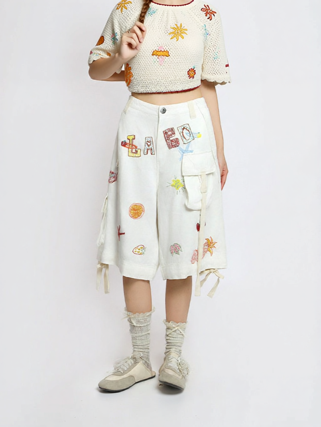 LALABOBO | Retro Sticker Print Casual Shorts ราคา 5,840 บาท*ส่งฟรี
