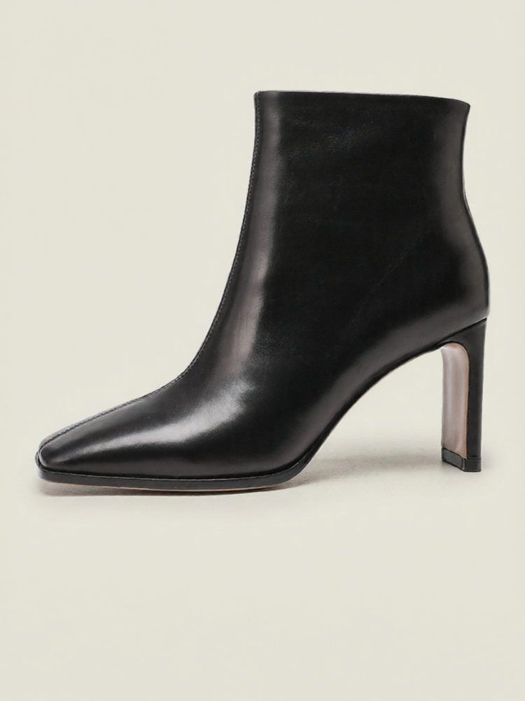 Zero | Winter Fashion High Heel Leather Short Boots ราคา 9,978 บาท*ส่งฟรี