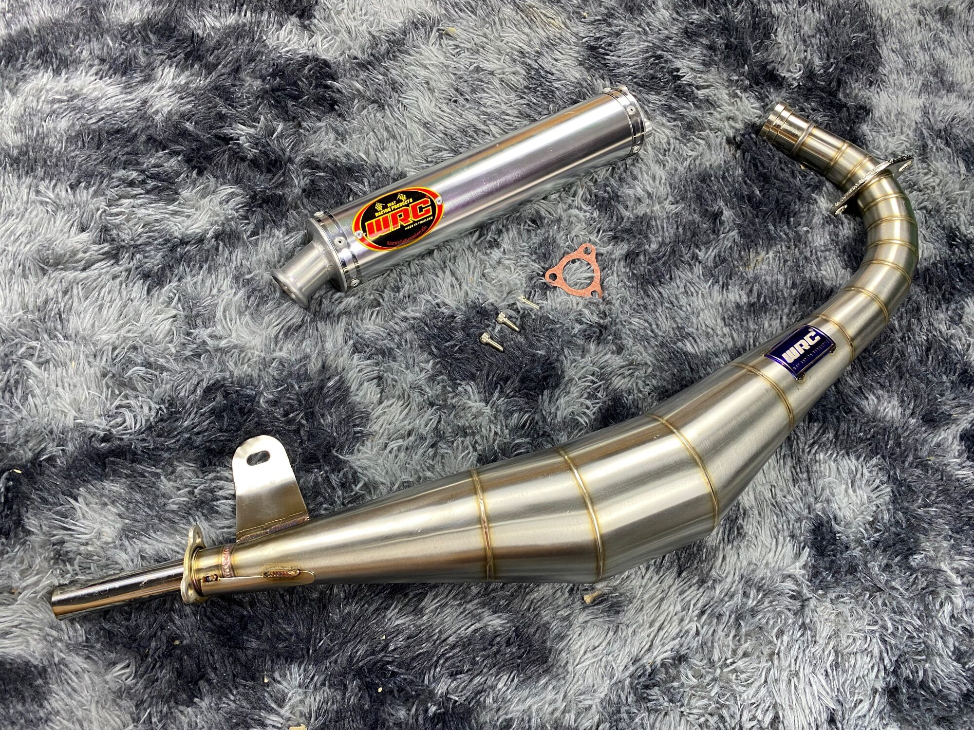 ท่อสมายทรงเดิม สแตนเลส ปลายเงินจุกใหญ่ ราคา 4,815 บาท*ส่งฟรี