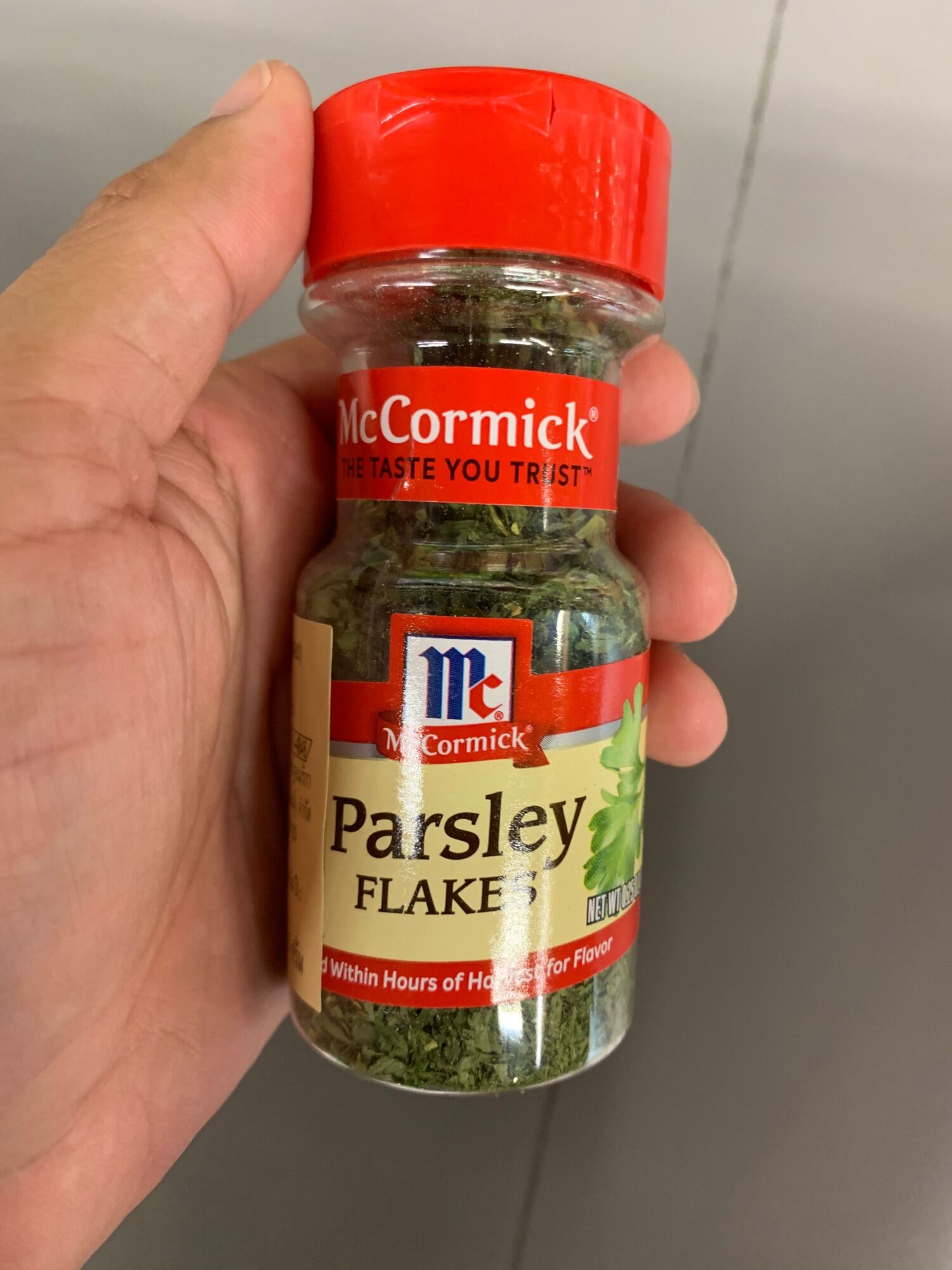 McCormick Parsley Flakes 7 g แม็คคอร์มิค ผักชีฝรั่งหั่นฝอย 7 ก. P.P.P