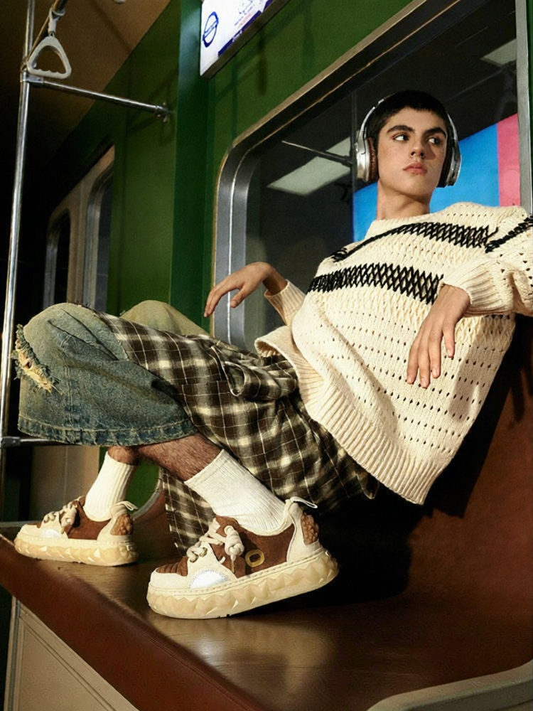 Chunky Clown-style Low Top Casual Shoes ราคา 8,156 บาท*ส่งฟรี