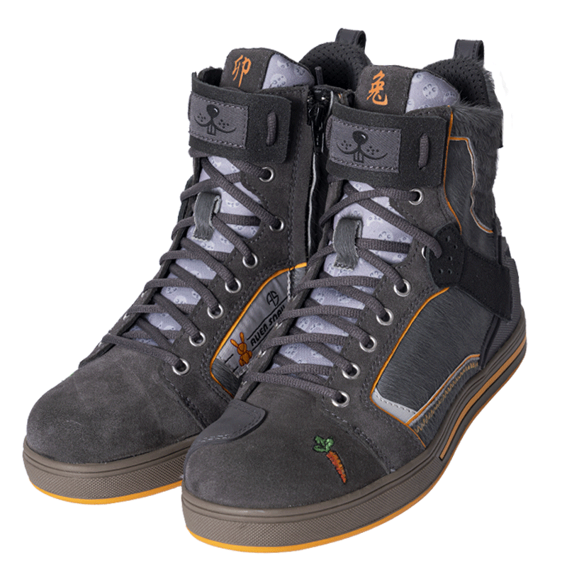 ALIEN SNAIL | 限量版兔年外星蜗牛骑行鞋摩托车防滑通勤机车靴四季适用反绒牛皮设计精良的旅行和上下班的理想选择 ราคา 4,380 บาท*ส่งฟรี