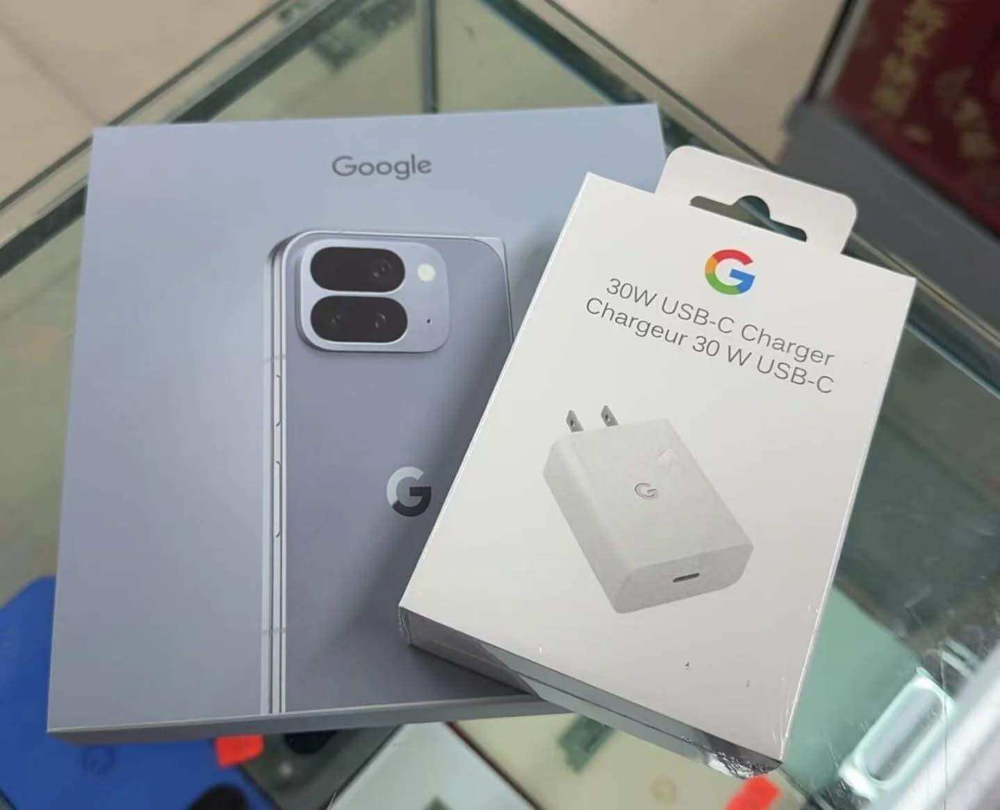 Google Pixel 10 Pro Fold 512Gb Brand New Unlocked Sealed Moonstone Phone ราคา 15,000 บาท*ส่งฟรี