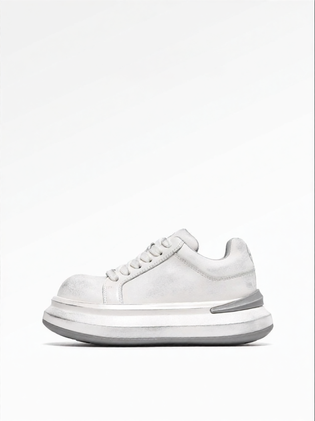 ACUPUNCTURE | Thick Sole Elevating Shoes Big Toe Design ราคา 3,048 บาท*ส่งฟรี