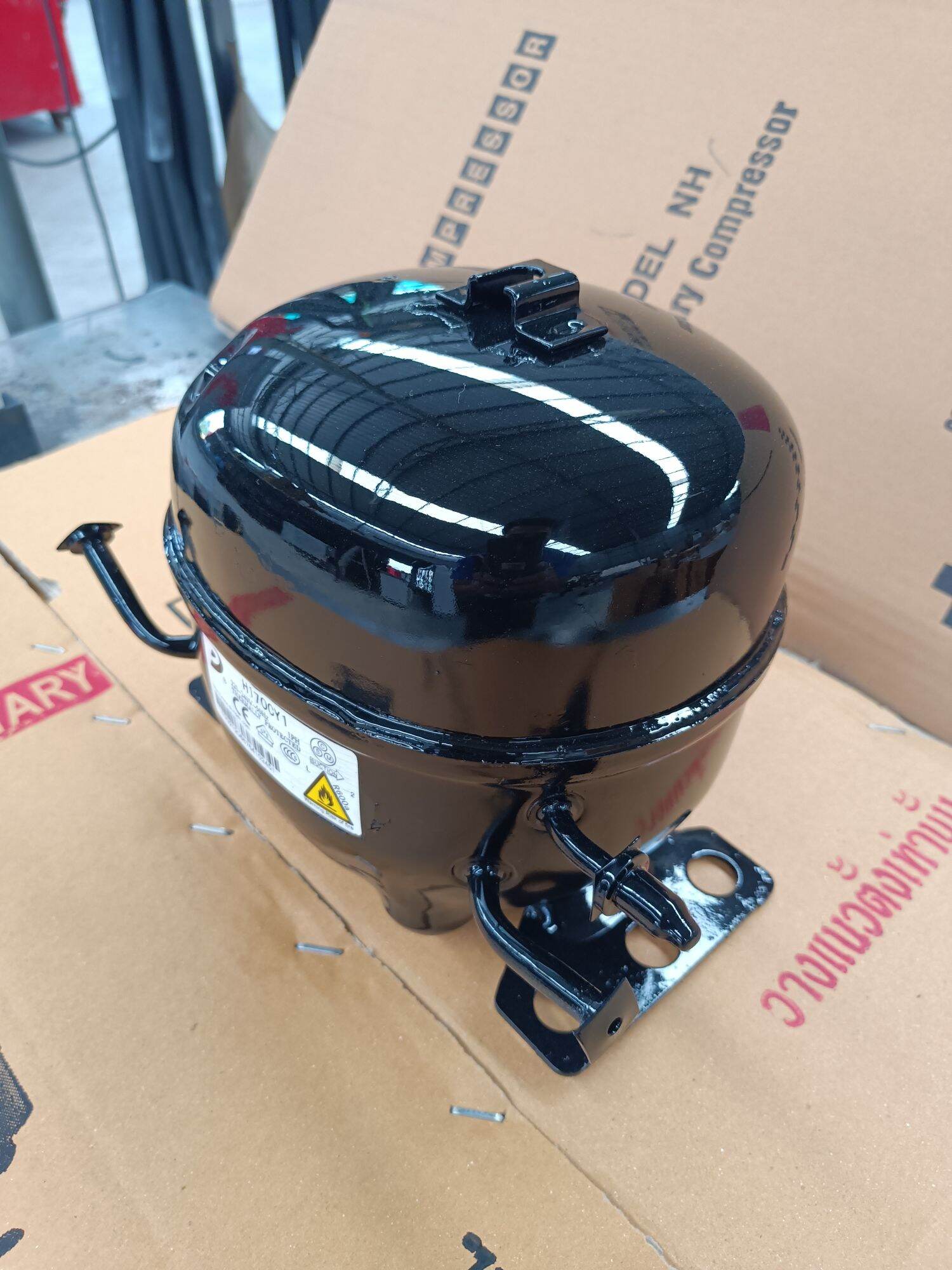 คอมเพรสเซอร์ตู้แช่ มือสอง รุ่น H170CY1 ขนาด 14 แรง น้ำยา R600 ไฟ 220 ...