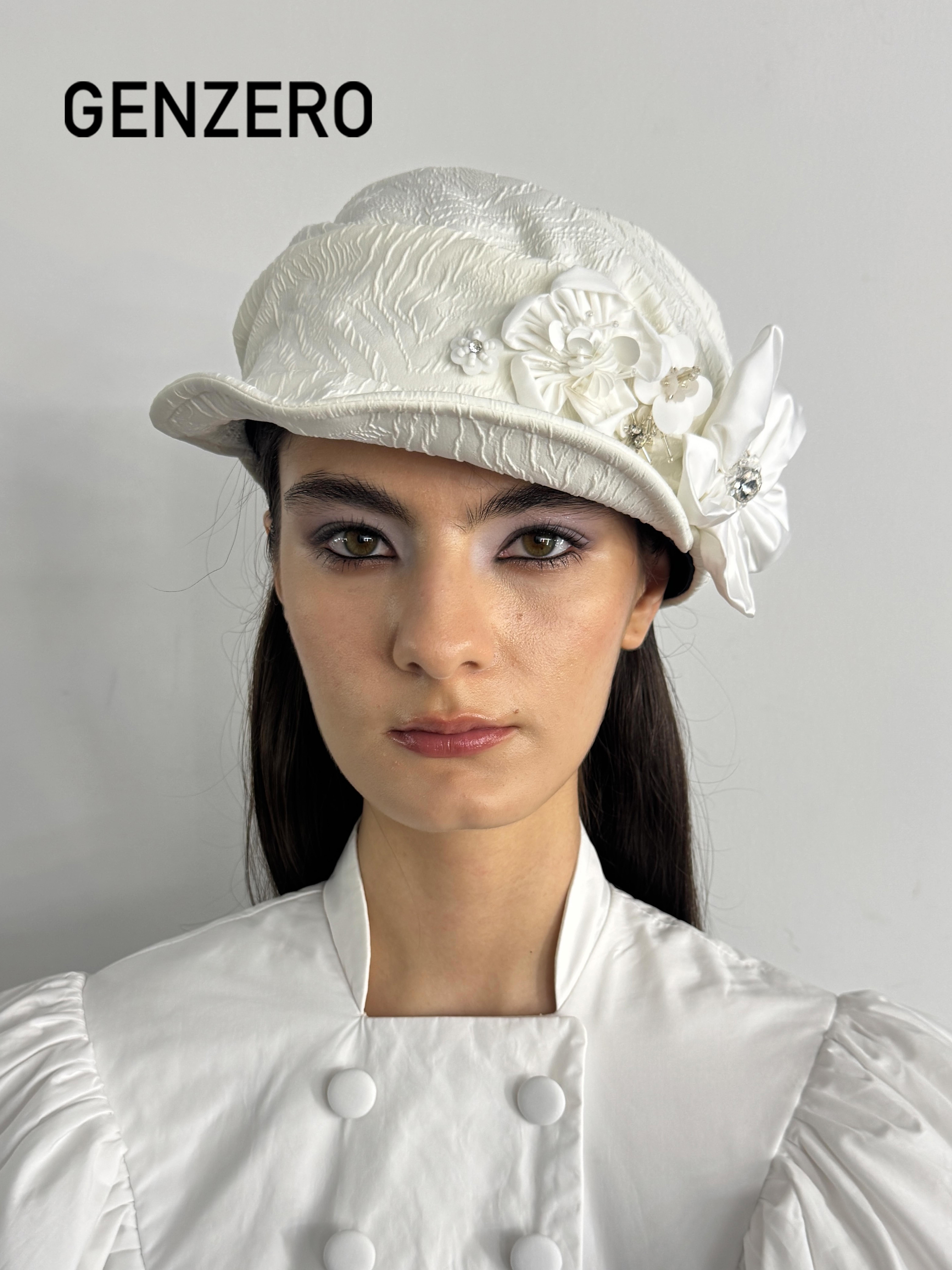 GENZERO | Retro Punk Elegant Beaded Flower Ruffles Short Brimmed Artist Hat ราคา 3,886 บาท*ส่งฟรี