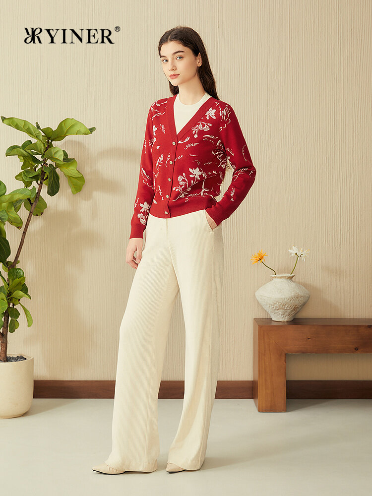 Spring Chinese Red Wool Mock Two Pieces Magnolia Knit Sweater ราคา 6,140 บาท*ส่งฟรี