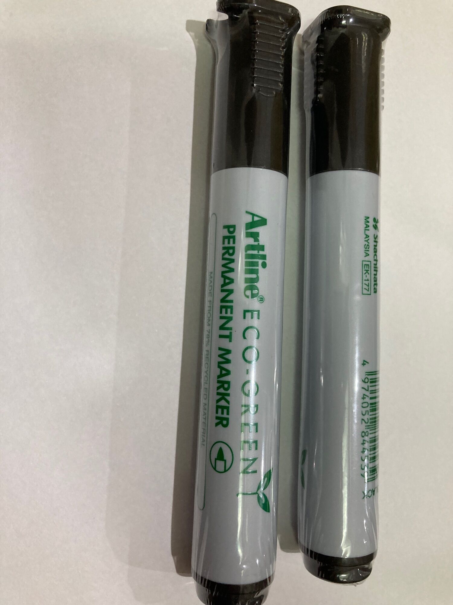 ปากกาสีดำ Artline ECOGREEN EK177 Lazada.co.th