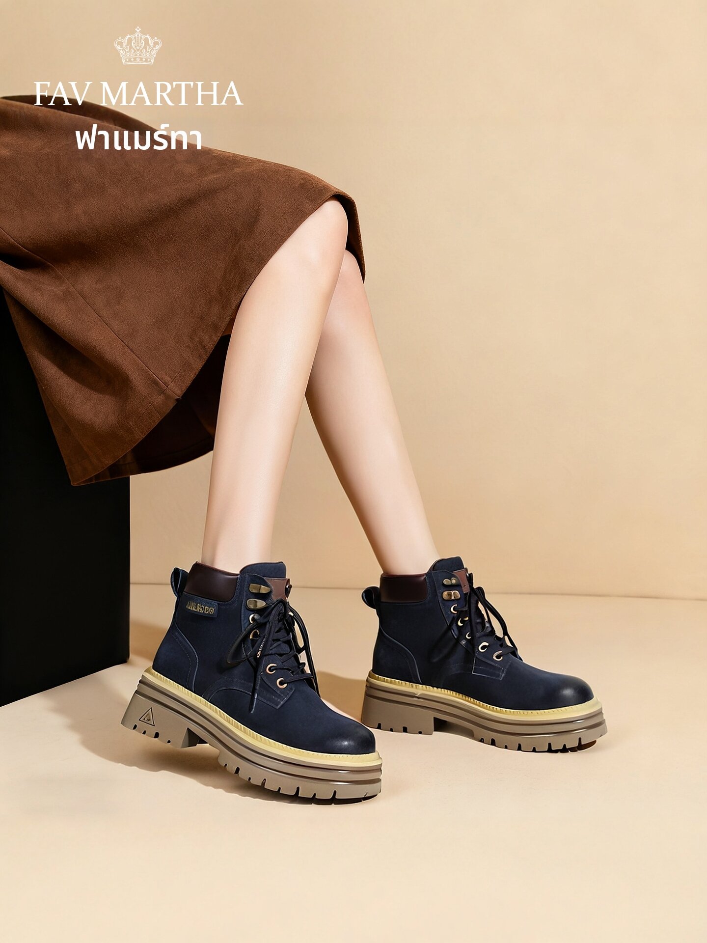 Thick Heel Insulated Leather Martin Boots ราคา 7,964 บาท*ส่งฟรี