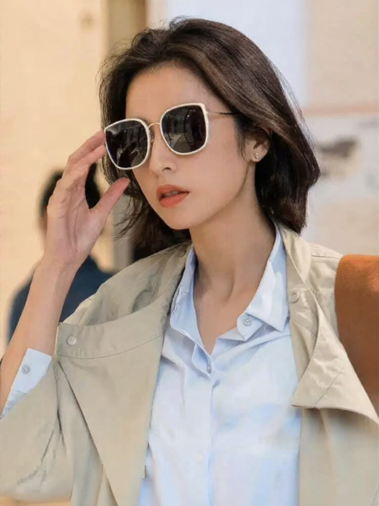 QINGCHUNLAOREN | Color Changing Bifocal Glasses Anti-Blue Light Prescription ราคา 2,796 บาท*ส่งฟรี