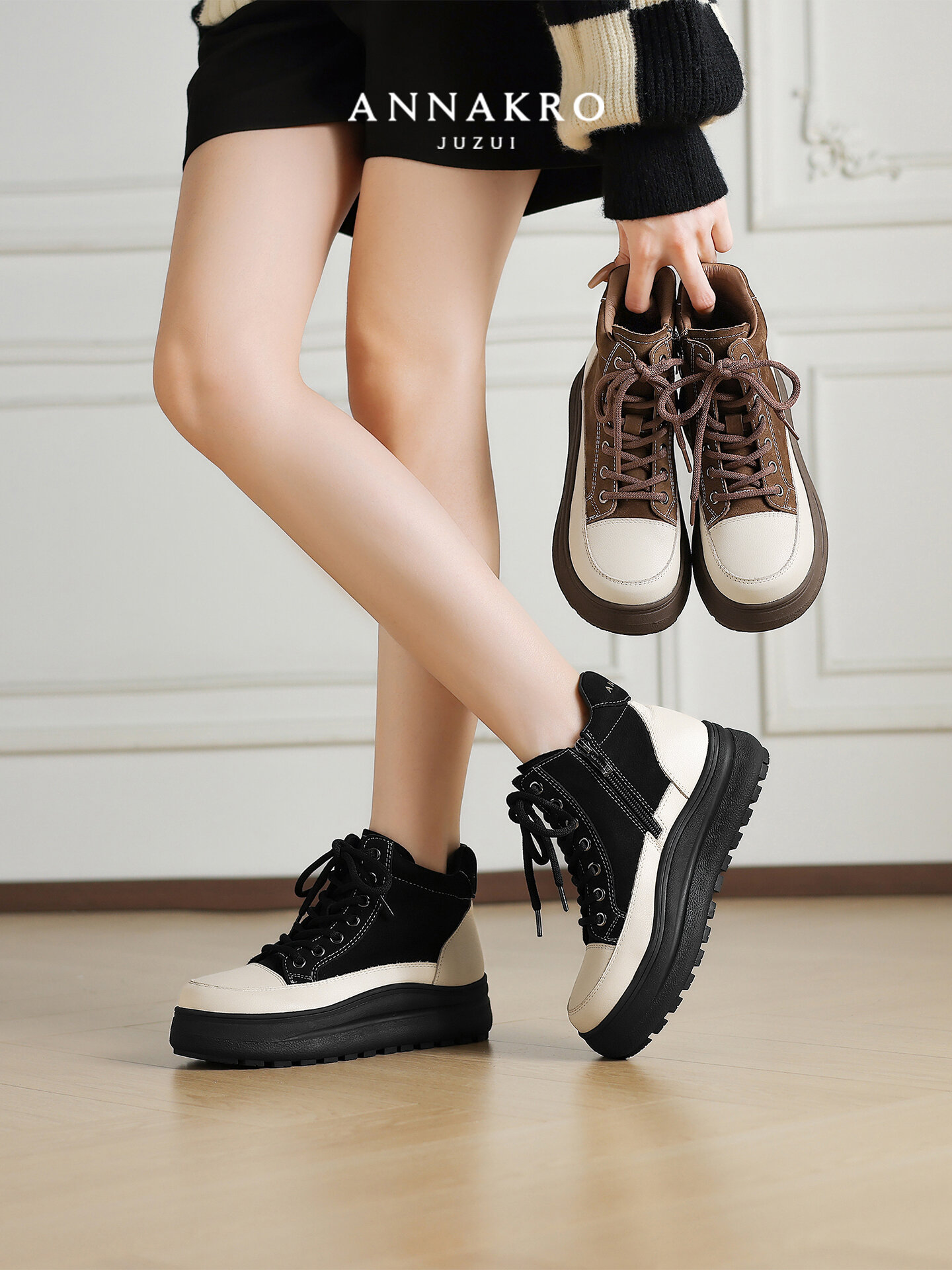 JZ ANNAKRO | Thick-soled Height Increasing Fur-lined High-top Canvas Shoes ราคา 2,903 บาท*ส่งฟรี