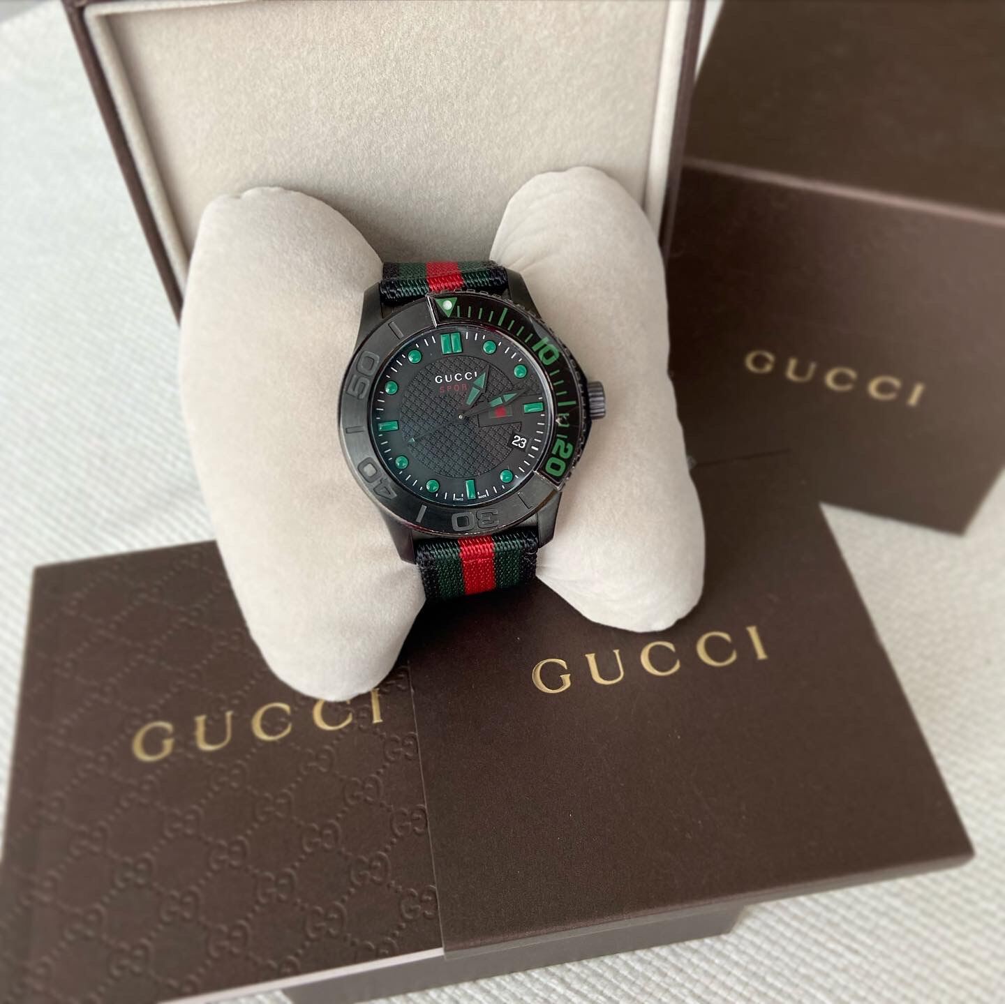 Gucci ya126229 on sale