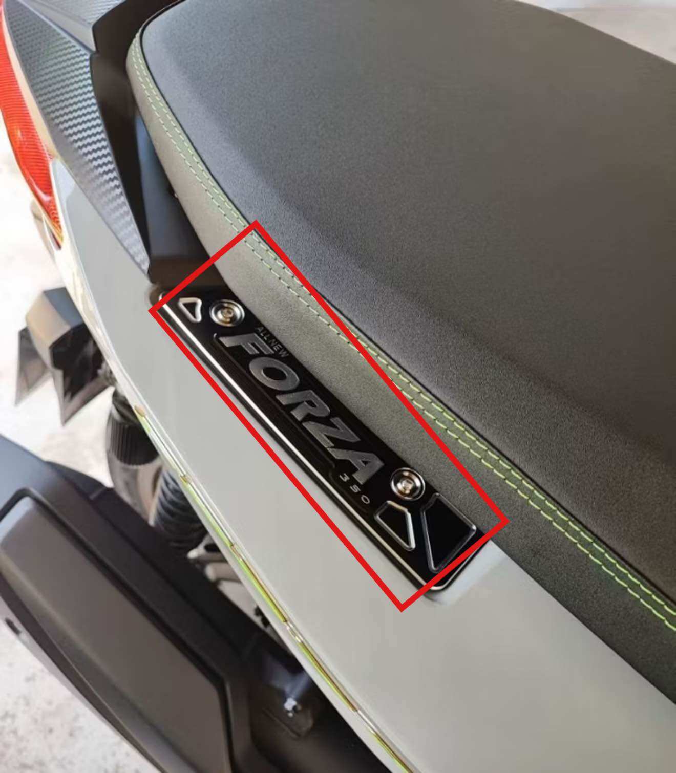 น็อตยึดกันตก Forza 1ชุด 4ตัว มีหลายลายให้เลือก ชุดน็อตกัตกHonda Forza ราคา 116 บาท*ส่งฟรี