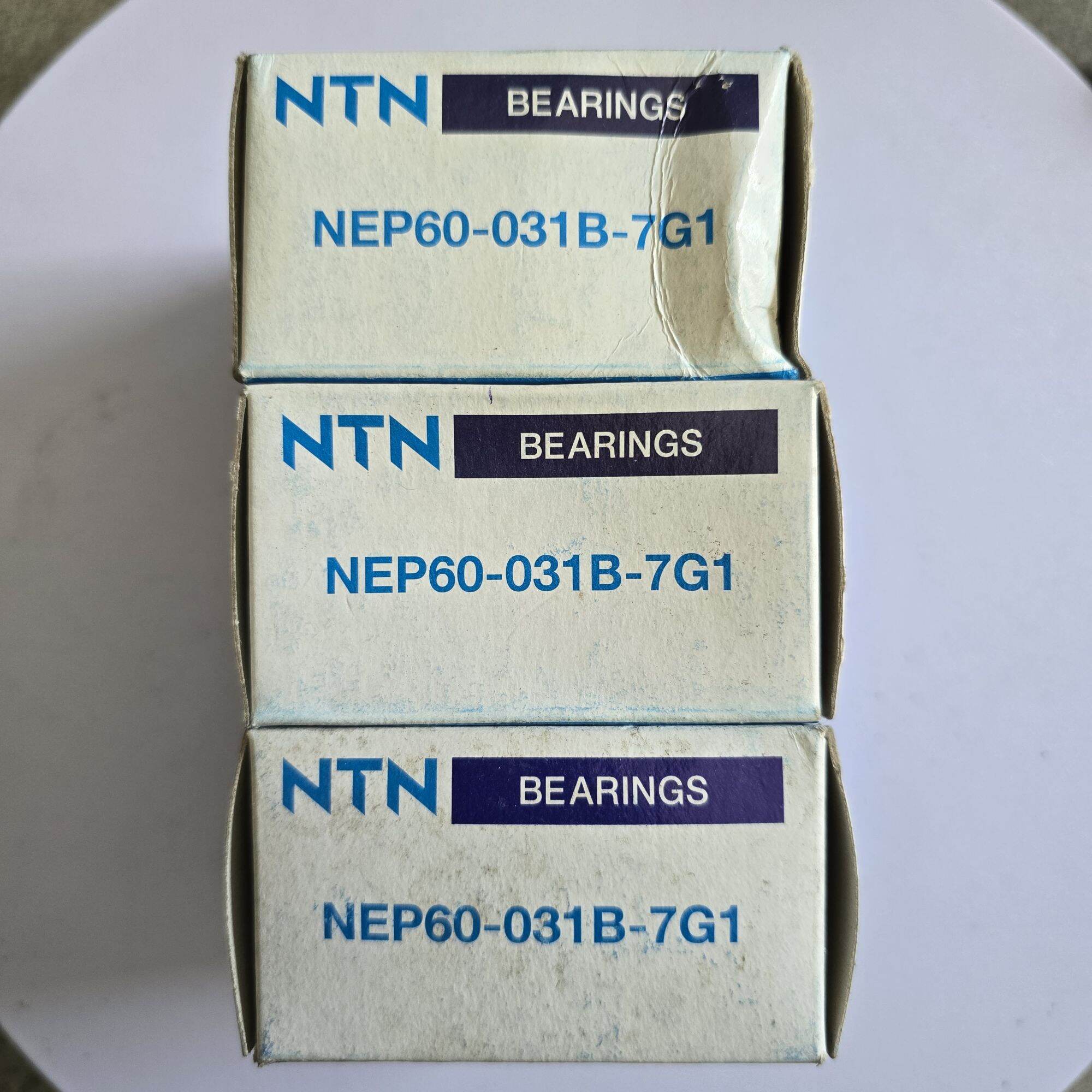 Ntn Ntn Ntn Pulley, Belt Tensioner Pulley Set, Timing Triton Diesel, Small Size # 100% Authentic from the Department Store. # 1 Set Has 3 Cartridges (1145A078) Mitsubishi Triton (Kb4T) 2.5 Pajero Sport # Nep 60-031-7 Taken from the Actual Object. ราคา 1,000 บาท*ส่งฟรี