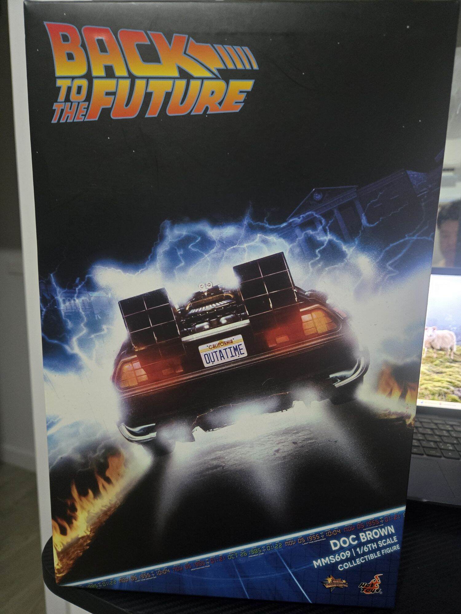 Hot Toys Back to the Future Doc Brown Mms609 ราคา 6,500 บาท*ส่งฟรี