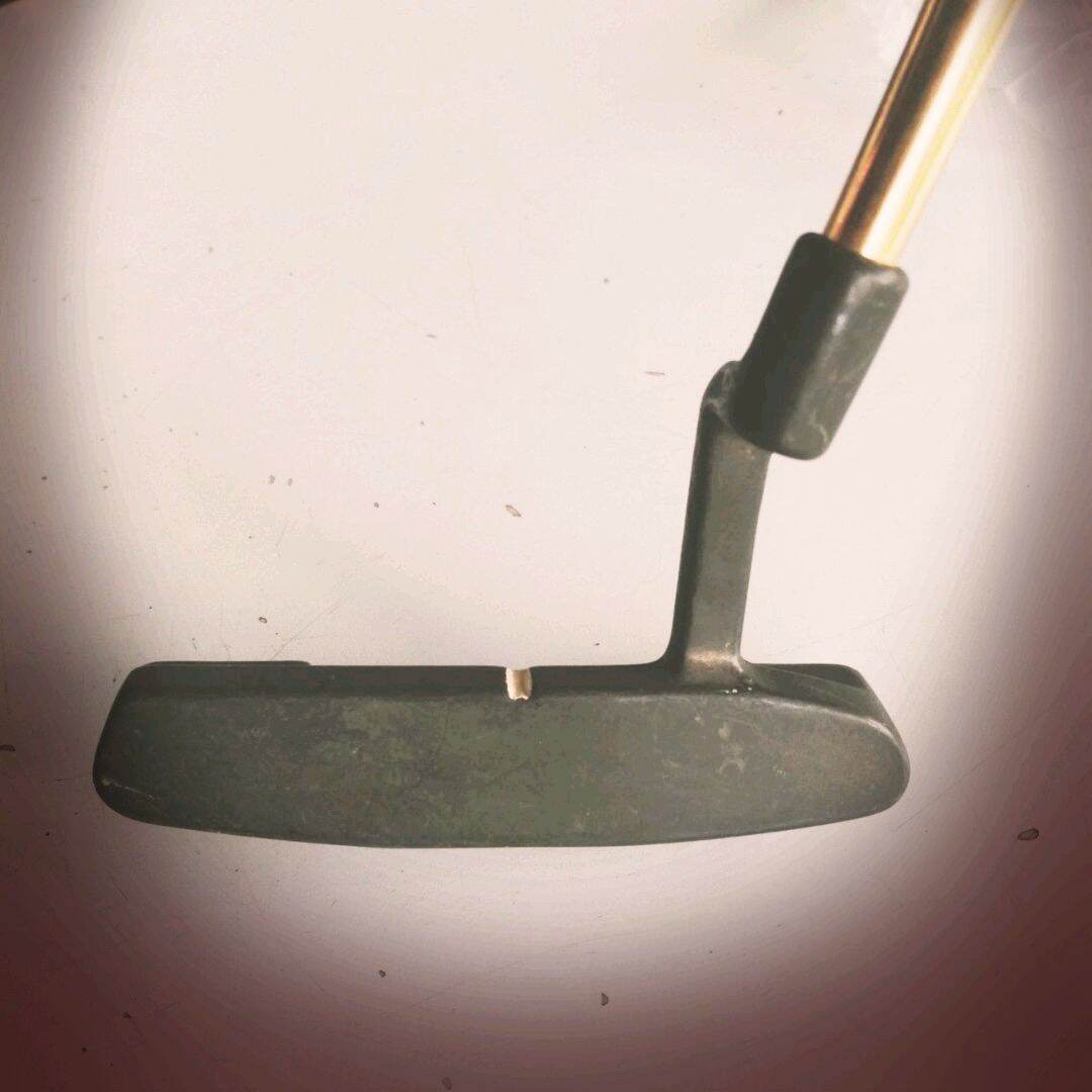 Putter Ping USA.1960 Vintage Putter For Collection  Golden Shaft  รุ่น Pal สำหรับนักสะสม เพื่อเล่าตำนานกอล์ฟ ของอยู่เมืองเชียงใหม่ ยินดีส่งให้ทั่วประเทศ