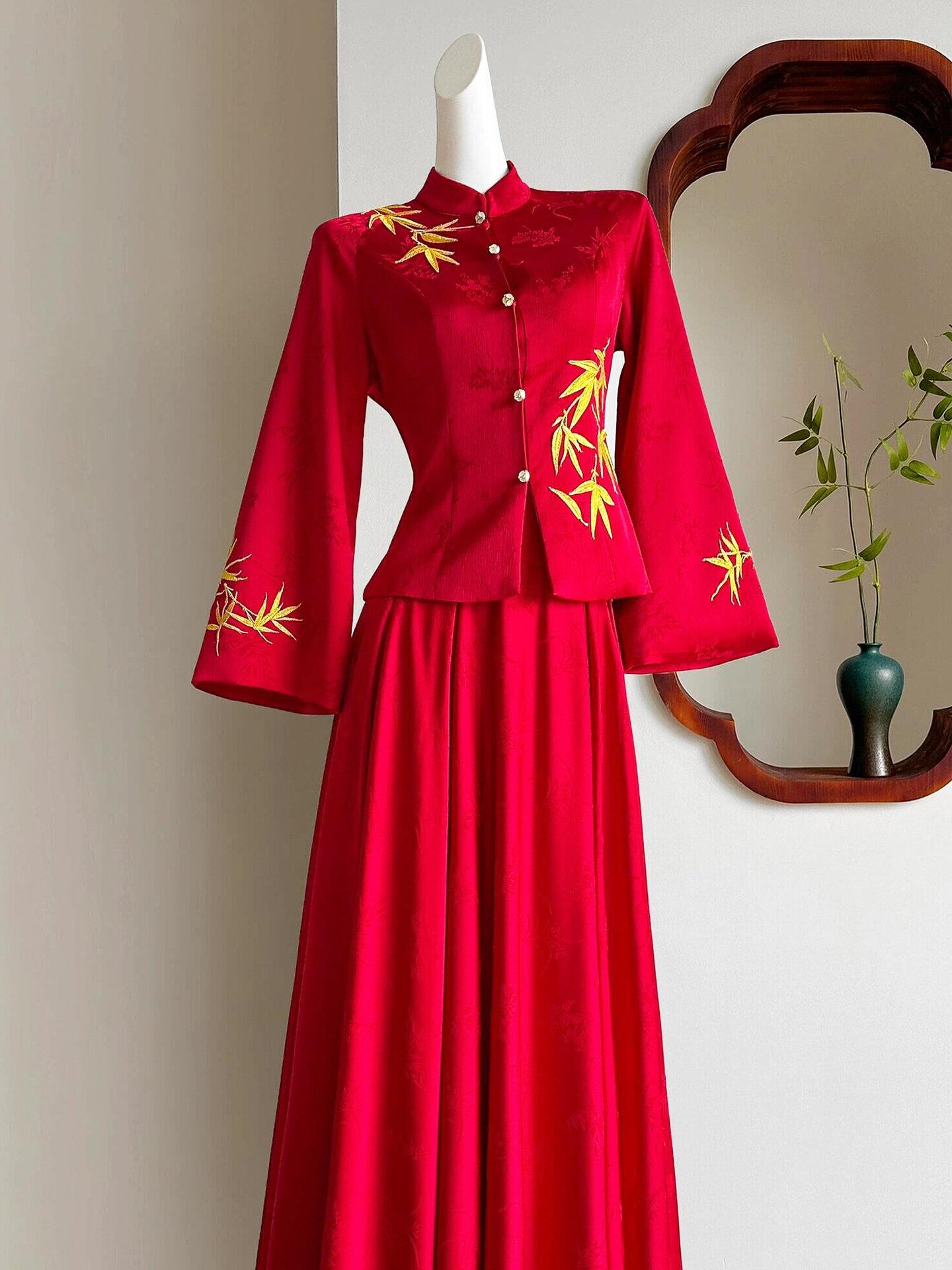 AINUOKA | Bridal Cheongsam Gown Autumn Winter ราคา 3,548 บาท*ส่งฟรี