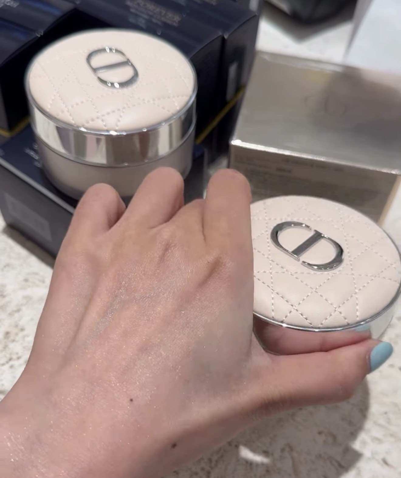 Dior Forever on Set Loose Powder 🤍 ราคา 3,190 บาท*ส่งฟรี