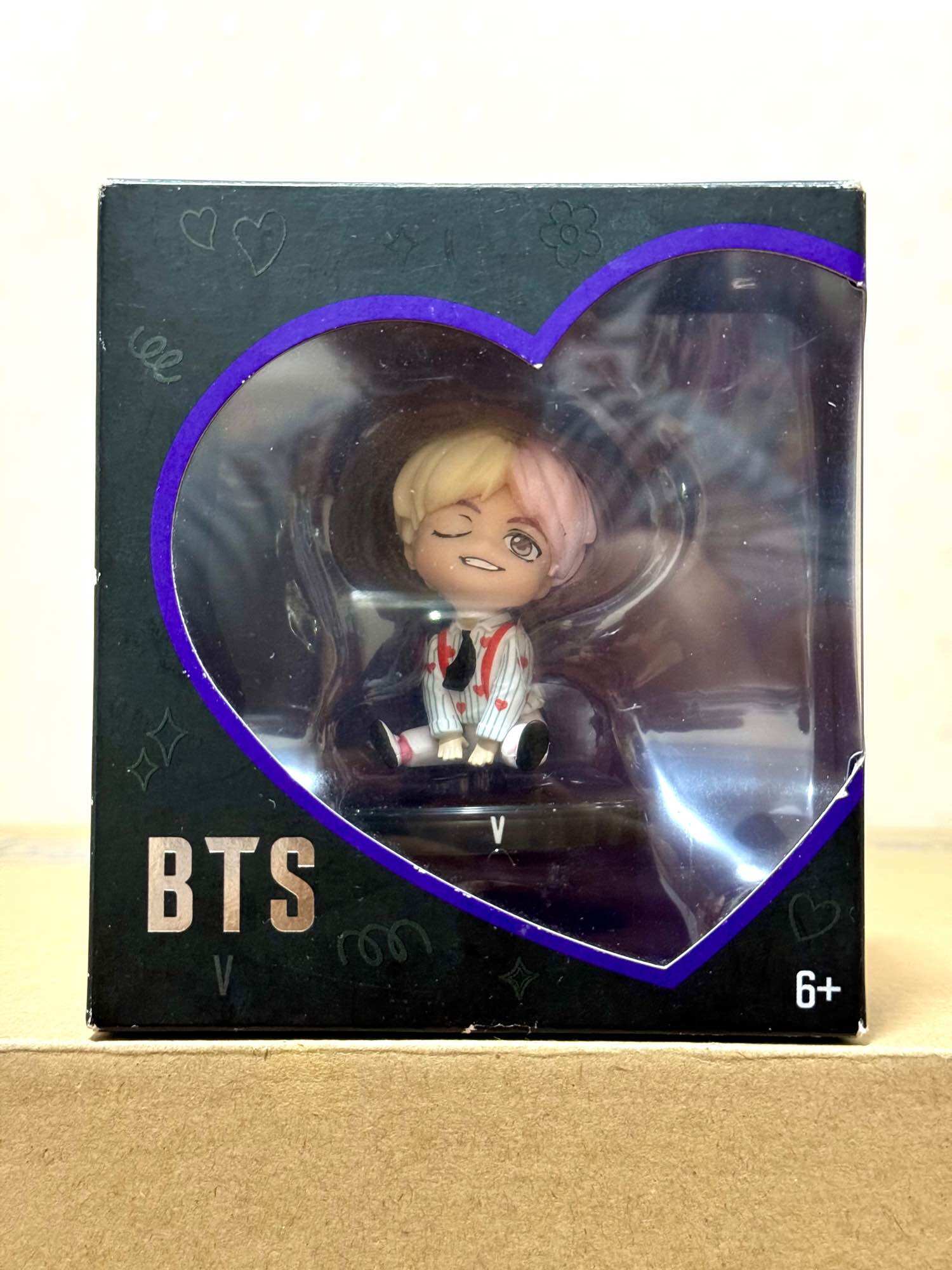 BTS Mini Doll V ฟิกเกอร์ มือ1 ของแท้ ราคา 400 บาท*ส่งฟรี