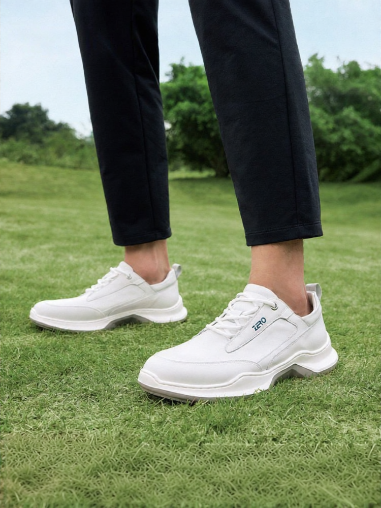 Zero | Ultra-light Casual Sneakers ราคา 11,303 บาท*ส่งฟรี