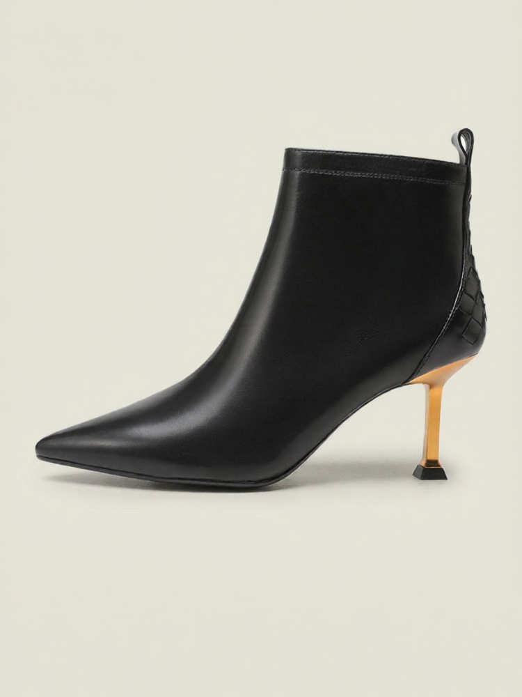 Zero | Winter Leather High Heel Boots ราคา 8,189 บาท*ส่งฟรี