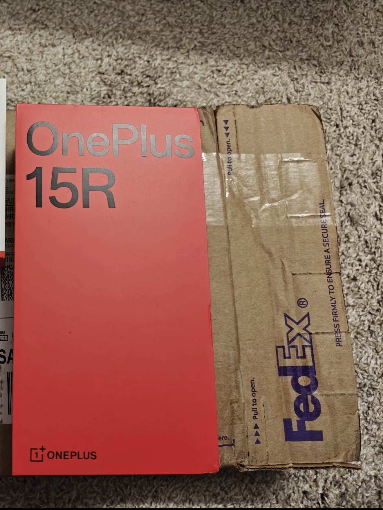 New Oneplus 15R 5g 6.83" 50Mp Oxygenos 512Gb/256Gb 12Gb Ram Global ราคา 13,850 บาท*ส่งฟรี