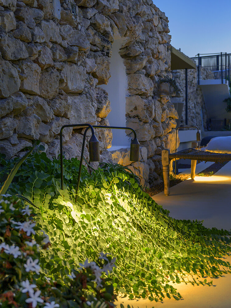 vibia | Outdoor Waterproof Lawn Light Modern Simple Floor Lamp ราคา 3,446 บาท*ส่งฟรี