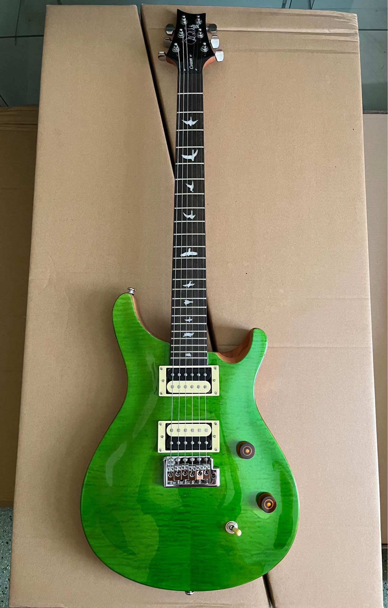 กีตาร์โปร่ง กีตาร์ไฟฟ้า อูคูเลเล่เสียงกังวานใส กีตาร์ไฟฟ้า PRS Paul Reed Smith ราคา 6,400 บาท*ส่งฟรี