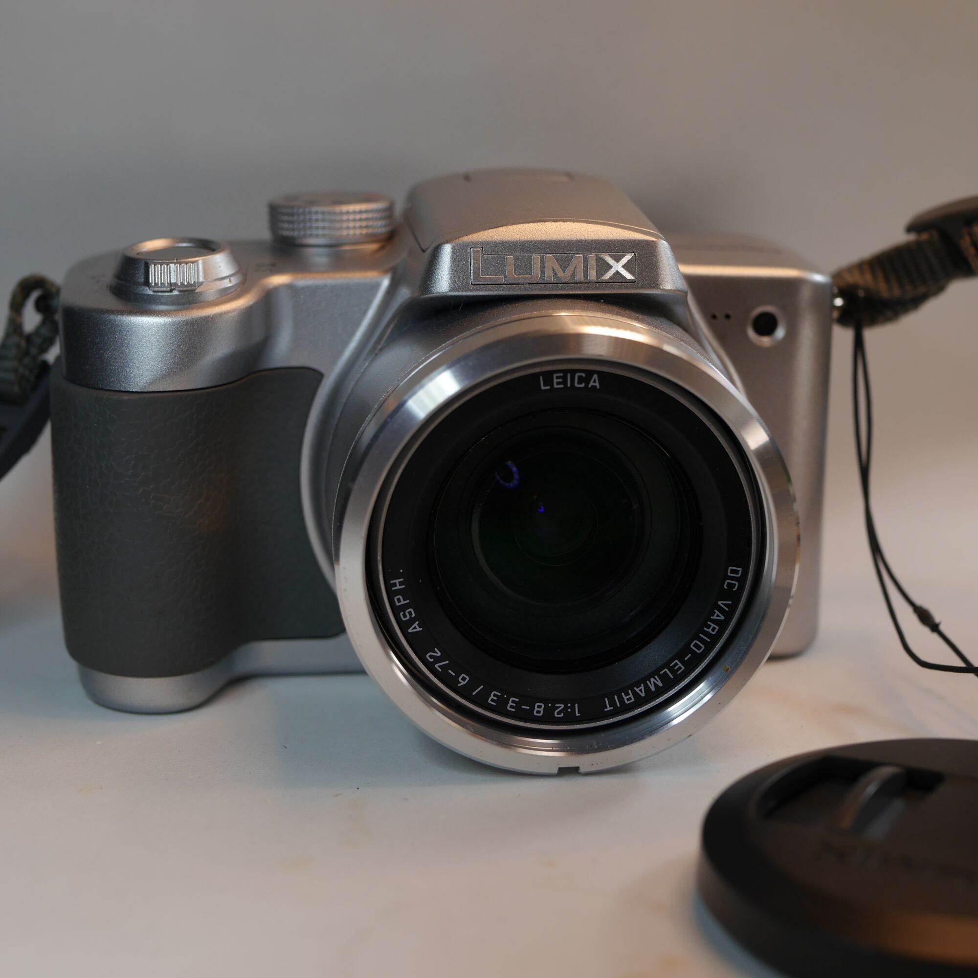 Panasonic Lumix FZ5 digital camera MixASale