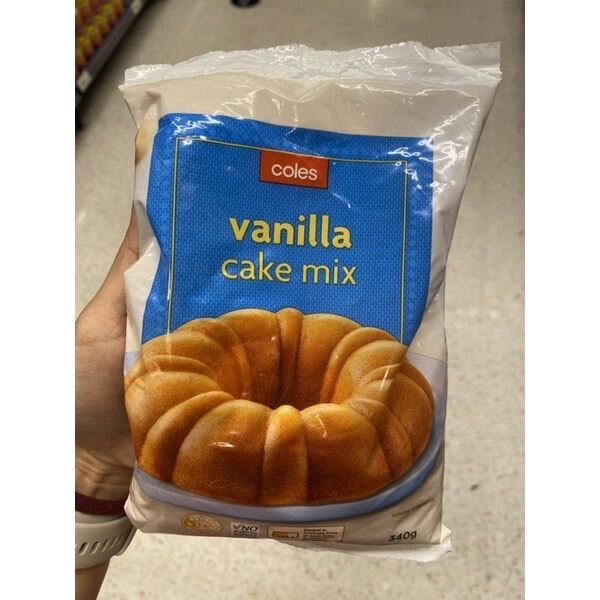 Vanilla Cake Mix ( Coles Brand ) 340 G. แป้งสำเร็จรูป สำหรับทำ ขนมเค้ก รสวานิลลา ( วานิลลา เค้ก