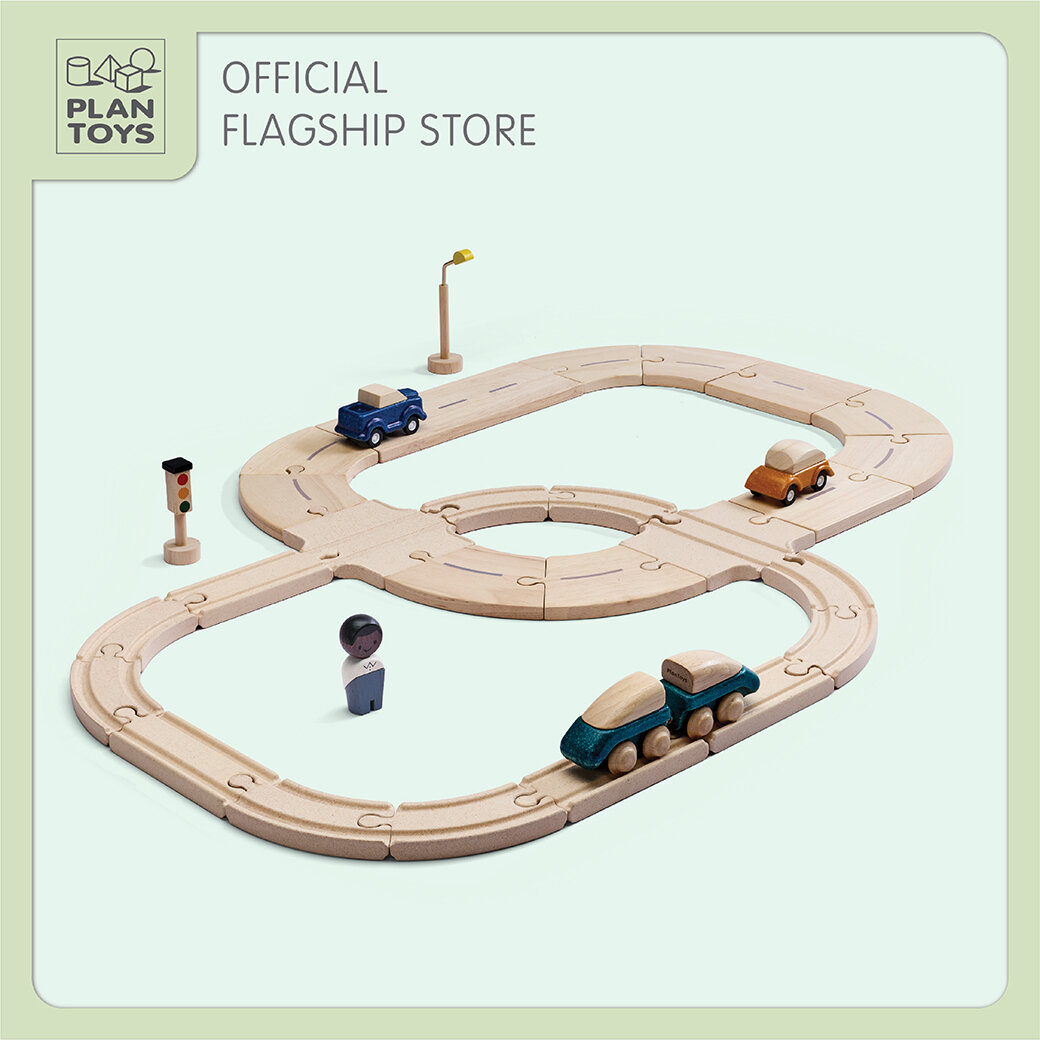PlanToys ของเล่นไม้ My First Rail & Road Set ชุดรางรถไฟและถนน เสริมพัฒนาการ สำหรับเด็กอายุ 3 ปีขึ้นไป ราคา 3,000 บาท*ส่งฟรี