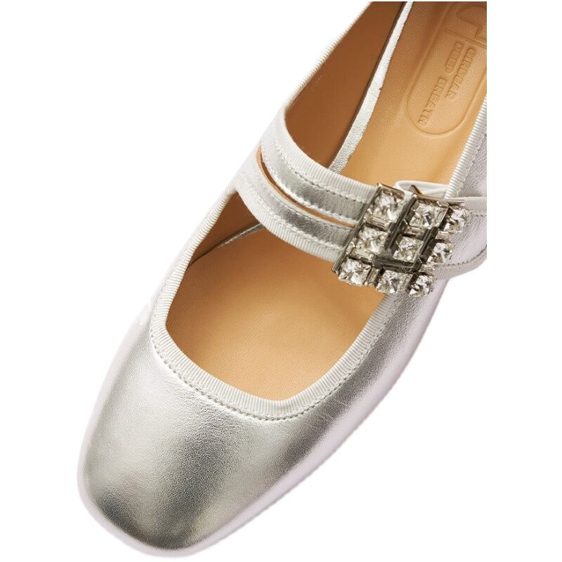 Girdear | Crystal G-Buckle Flat Mary Jane Shoes ราคา 3,595 บาท*ส่งฟรี