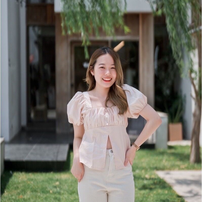 เสื้อญาญ่า ผ่าด้านหน้า ปังไม่ไหวแล้ว เนื้อผ้า cotton แต่งกระดุม 3 เม็ด ...