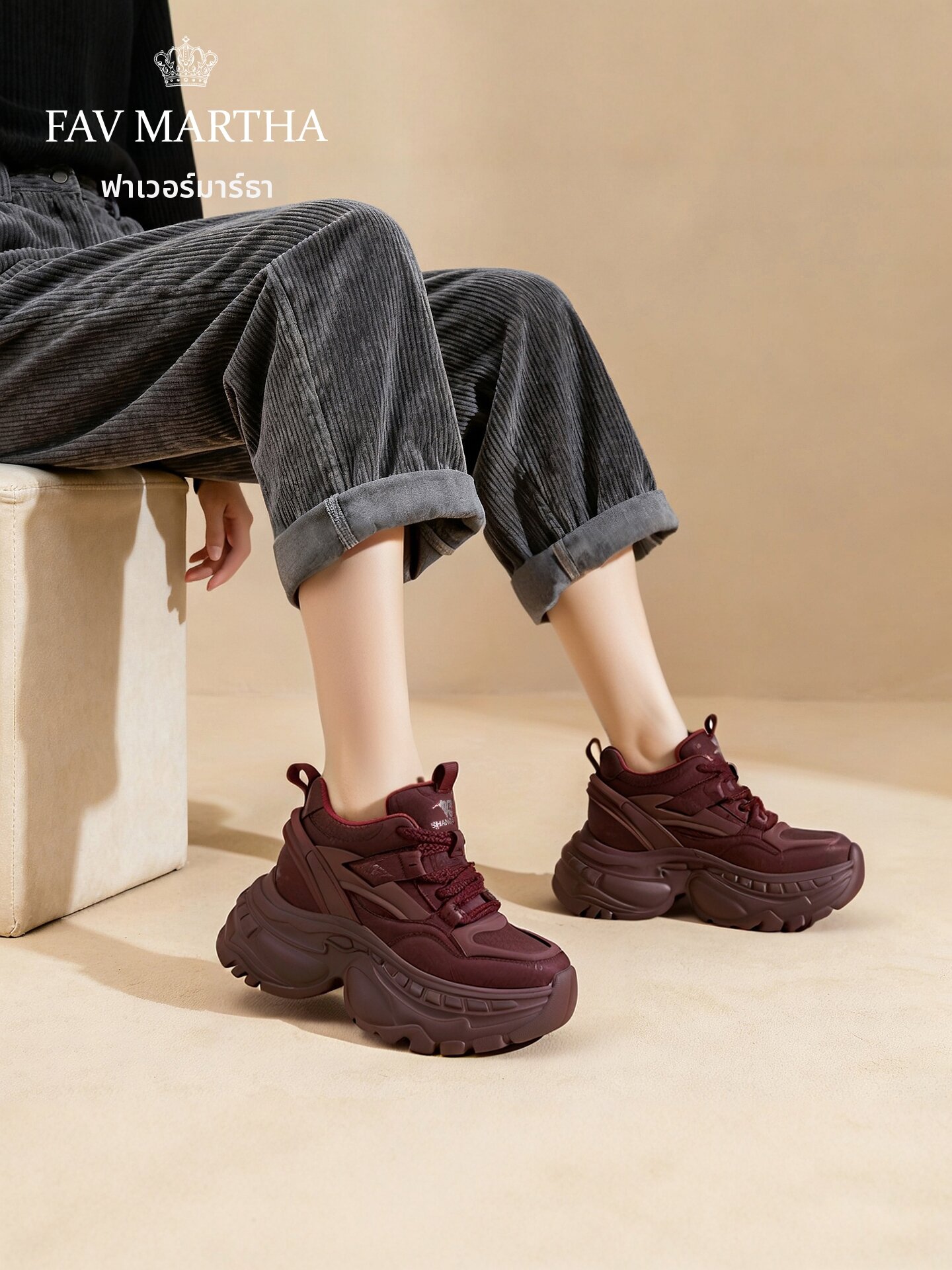 Furry Insulated Thick Sole Dad Shoes Female ราคา 7,970 บาท*ส่งฟรี