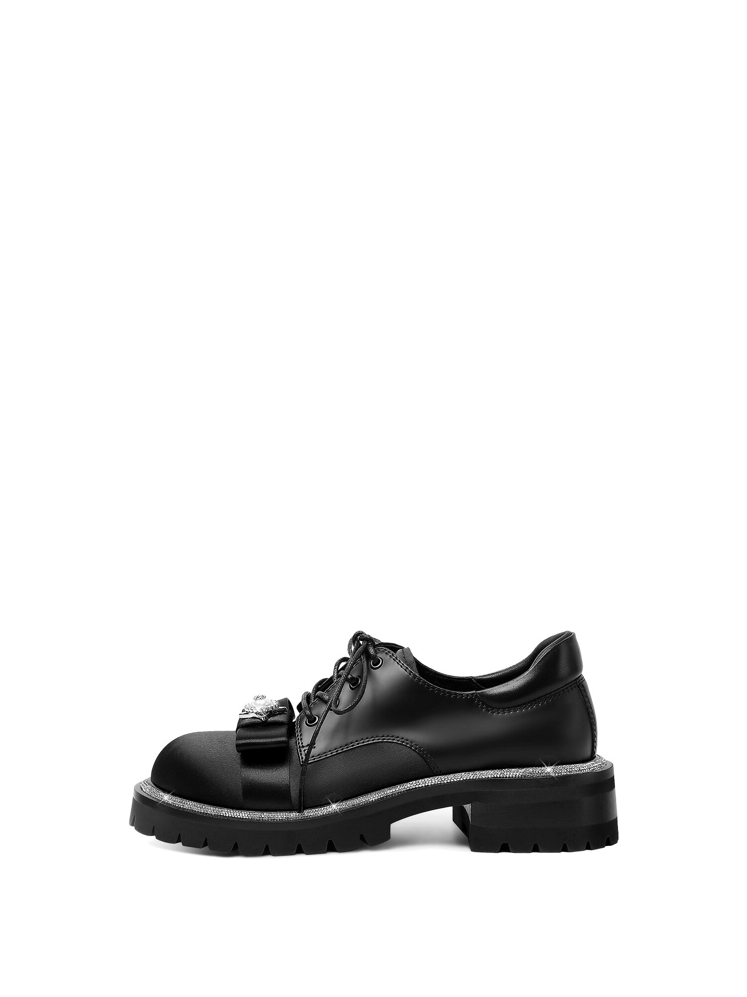 HOOV | Black Bow Satin Loafers Heel ราคา 8,082 บาท*ส่งฟรี