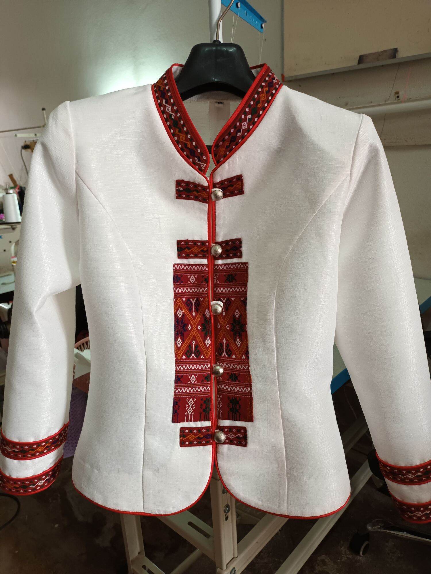 เสื้อภูไทกาฬสินธุ์#ผ้าำหมญี่ปุ่น#อัดกาว ราคา 1,279 บาท*ส่งฟรี