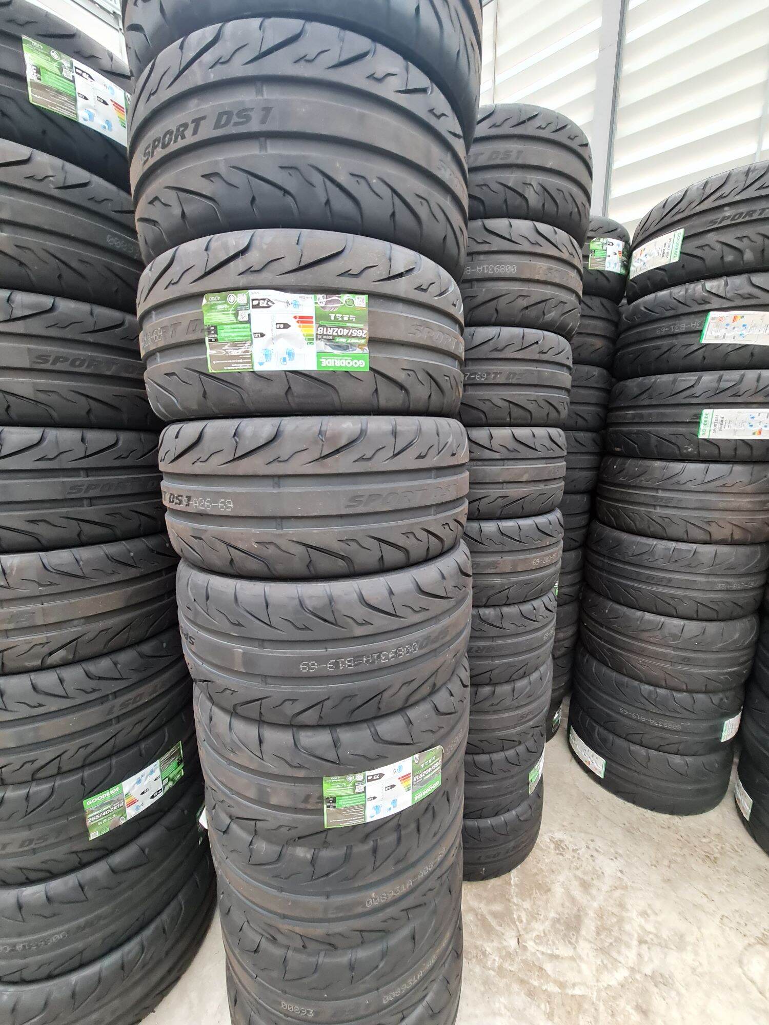 ยางใหม่ ปี2022 ยี่ห้อGOOD RIDE ล้อหน้า 26540R18 ล้อหลัง 29535R18 ยาง1 ...