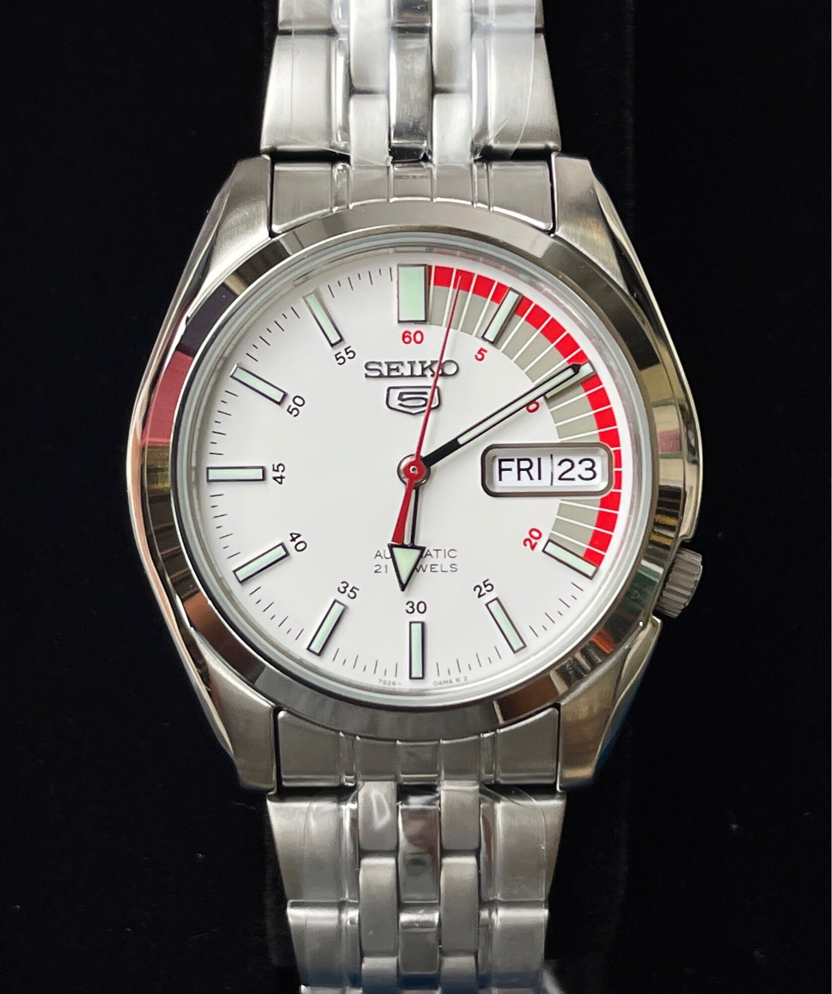 SEIKO 5 Automatic 21 Jewels Men’s Watch รุ่น SNK369K1
