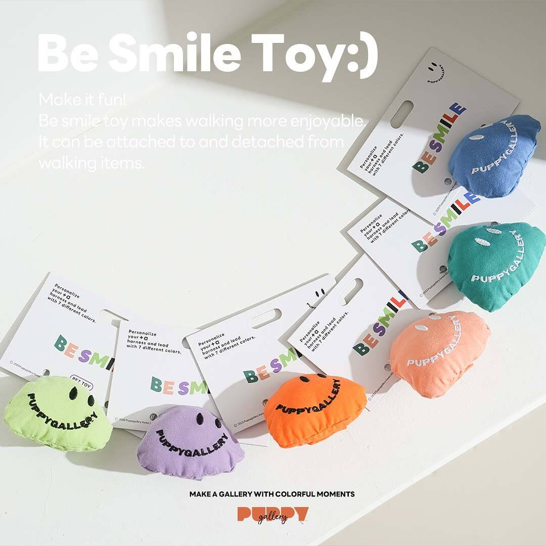 Puppy Gallery +alpha smile sound toy - ของเล่นมีเสียง สำหรับฝึกสุนัขและแมว และดึงดูดความสนใจของน้อง สามารถพกติดฮาเนส สายจูง ได้ค่ะ ราคา 144 บาท*ส่งฟรี