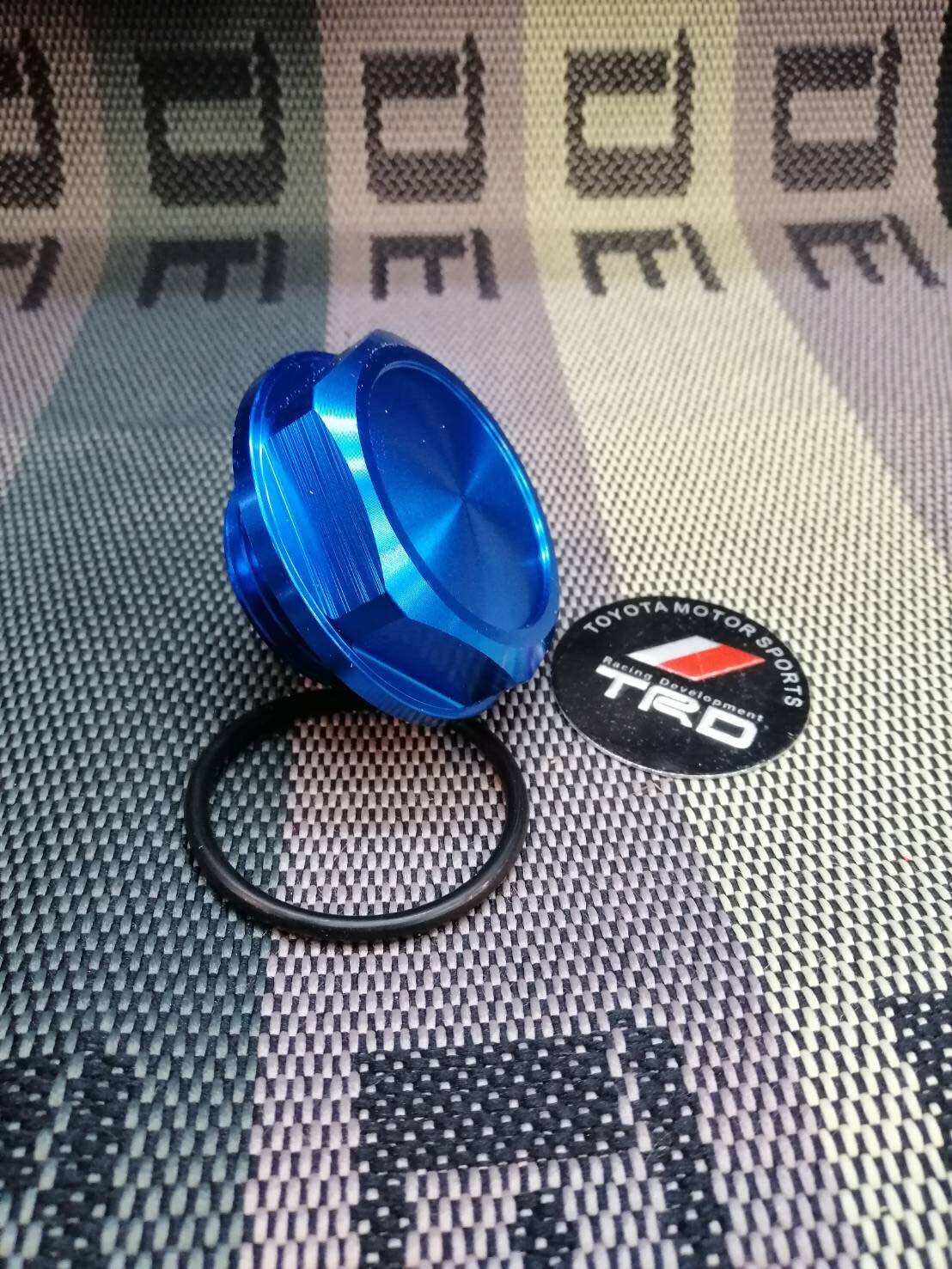 ฝาน้ำมันเครื่องTRD สีฟ้า สำหรับ เครื่องยนต์ TOYOTA ราคา 140 บาท*ส่งฟรี